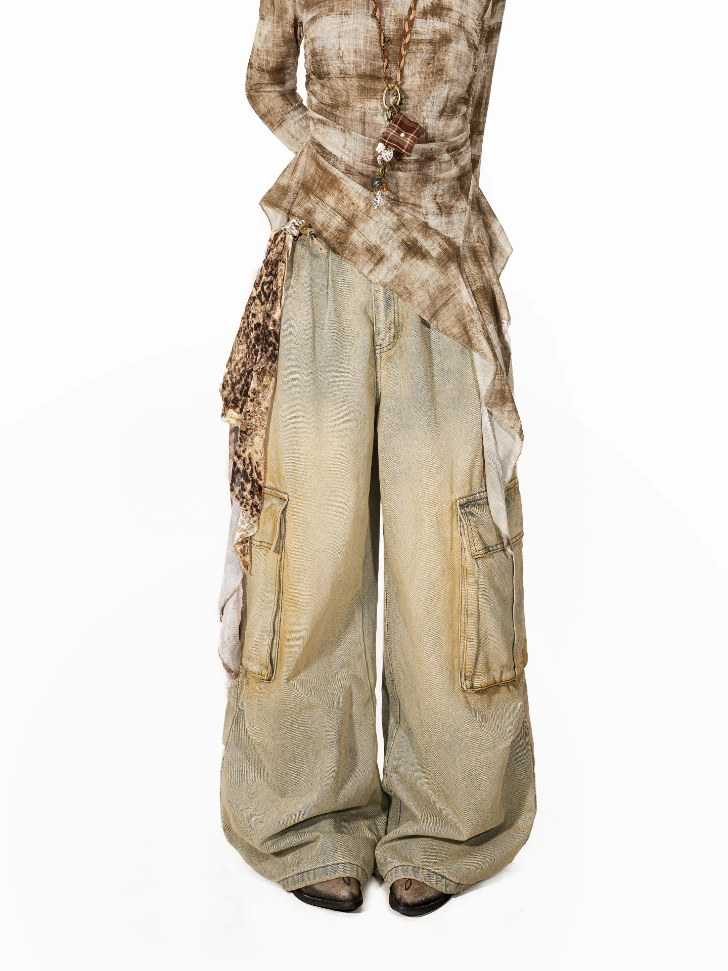 Чернила Винтажная рабочая одежда Sle Distred Широкие брюки Cool Girl Длинные джинсы с низкой талией и деталями Неэластичный китайский заказ
Чернила Винтажная рабочая одежда Sle Distred Широкие брюки Cool Girl Длинные джинсы с низкой талией и деталями Неэластичный китайский заказ