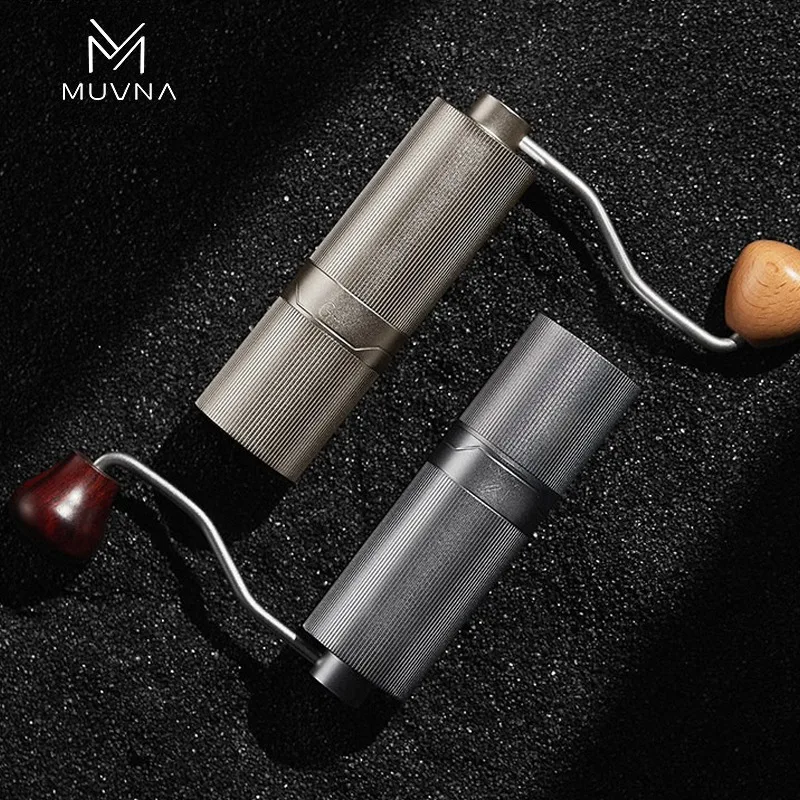 Ручная кофемолка MUVNA GM1 для эспрессо и пуровера, портативная регулируемая кофемолка с ручным приводом, инструмент для домашнего использования и путешествий, для бариста.
Ручная кофемолка MUVNA GM1 для эспрессо и пуровера, портативная регулируемая кофемолка с ручным приводом, инструмент для домашнего использования и путешествий, для бариста.