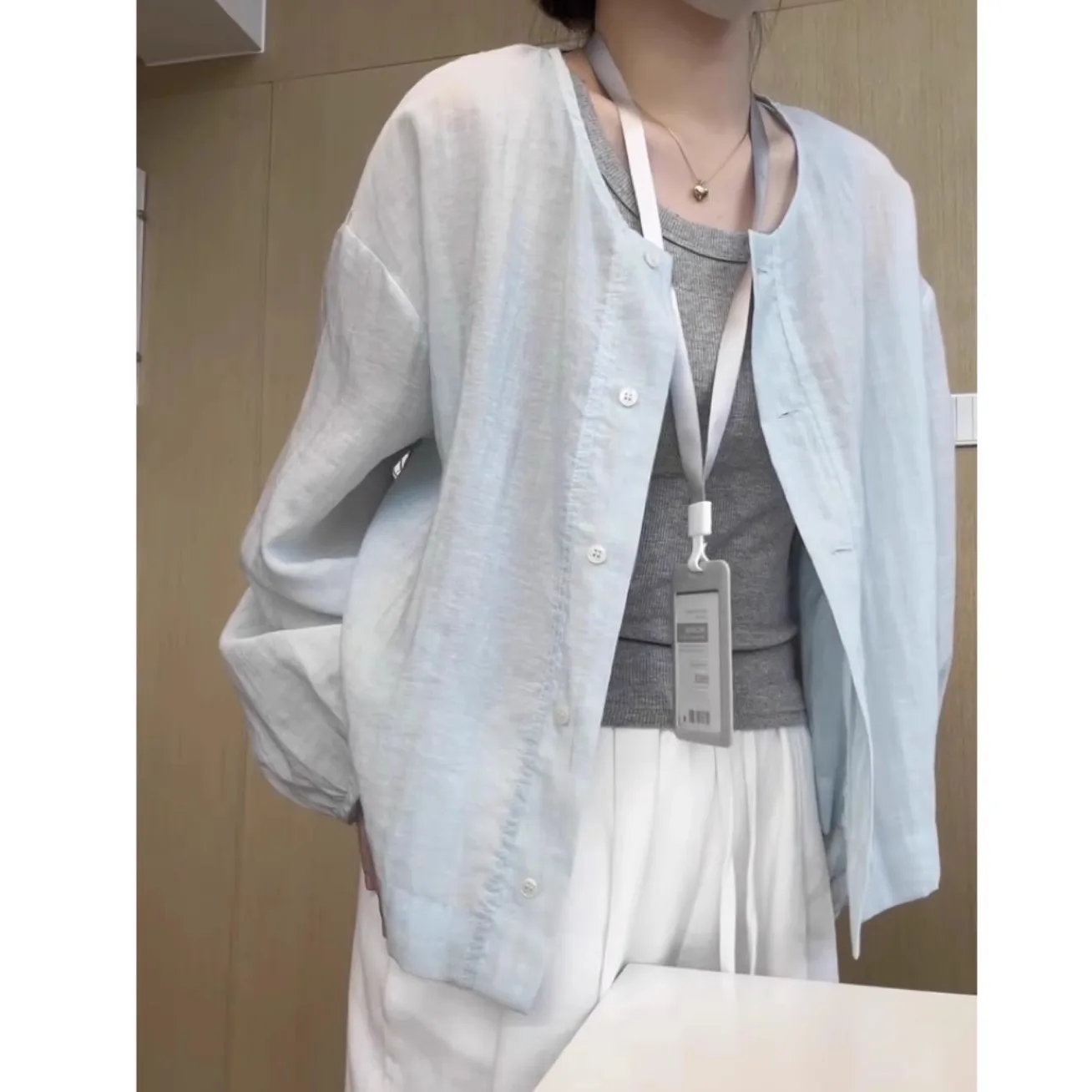 Summer Loose Cotton Linen Sun Protection Shirt Women's Thin Long Sleeve Shirt Simple Style Trendy Top Korean Style Commute
Summer Loose Cotton Linen Sun Protection Shirt Women's Thin Long Sleeve Shirt Simple Style Trendy Top Korean Style Commute
