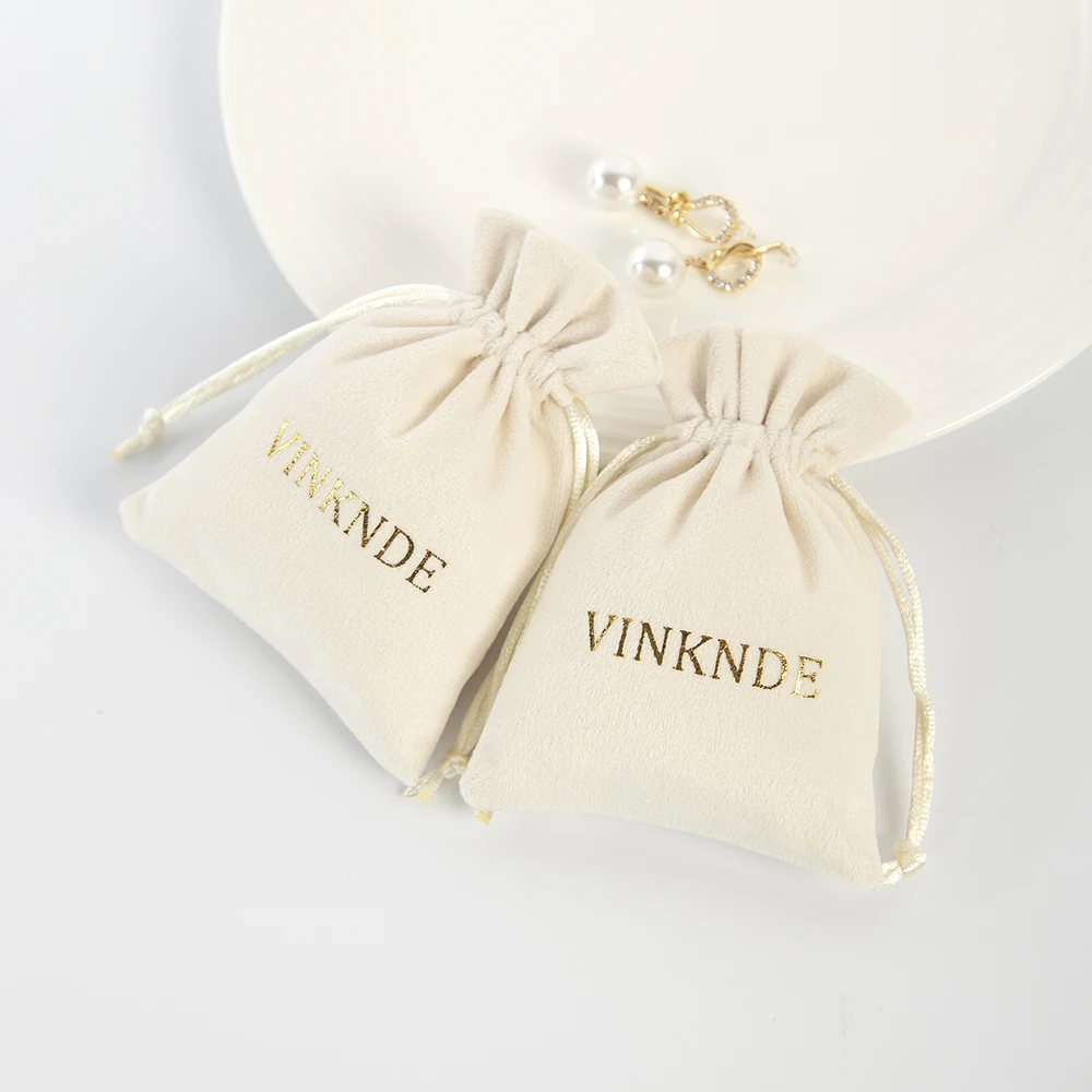 50pcs Custom Logo Customized Jewelery Velvet Drawstring Bag Soft Velvet Suede Pouches Packaging for Wedding Party Gift Organizer
50pcs Custom Logo Customized Jewelery Velvet Drawstring Bag Soft Velvet Suede Pouches Packaging for Wedding Party Gift Organizer
