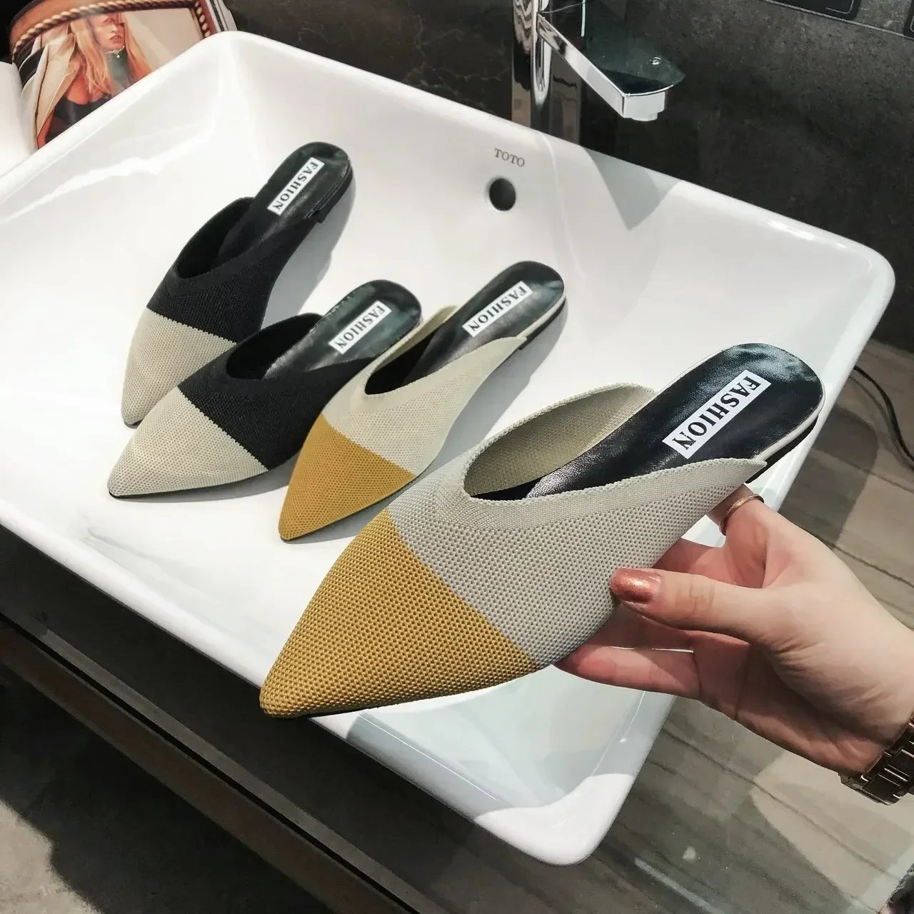 2023 Slippers Women Fashion Knitting Pointed Half Slides Mules Loafers Casual Slipper Female Summer Shoes Flat Sandals
2023 Slippers Women Fashion Knitting Pointed Half Slides Mules Loafers Casual Slipper Female Summer Shoes Flat Sandals