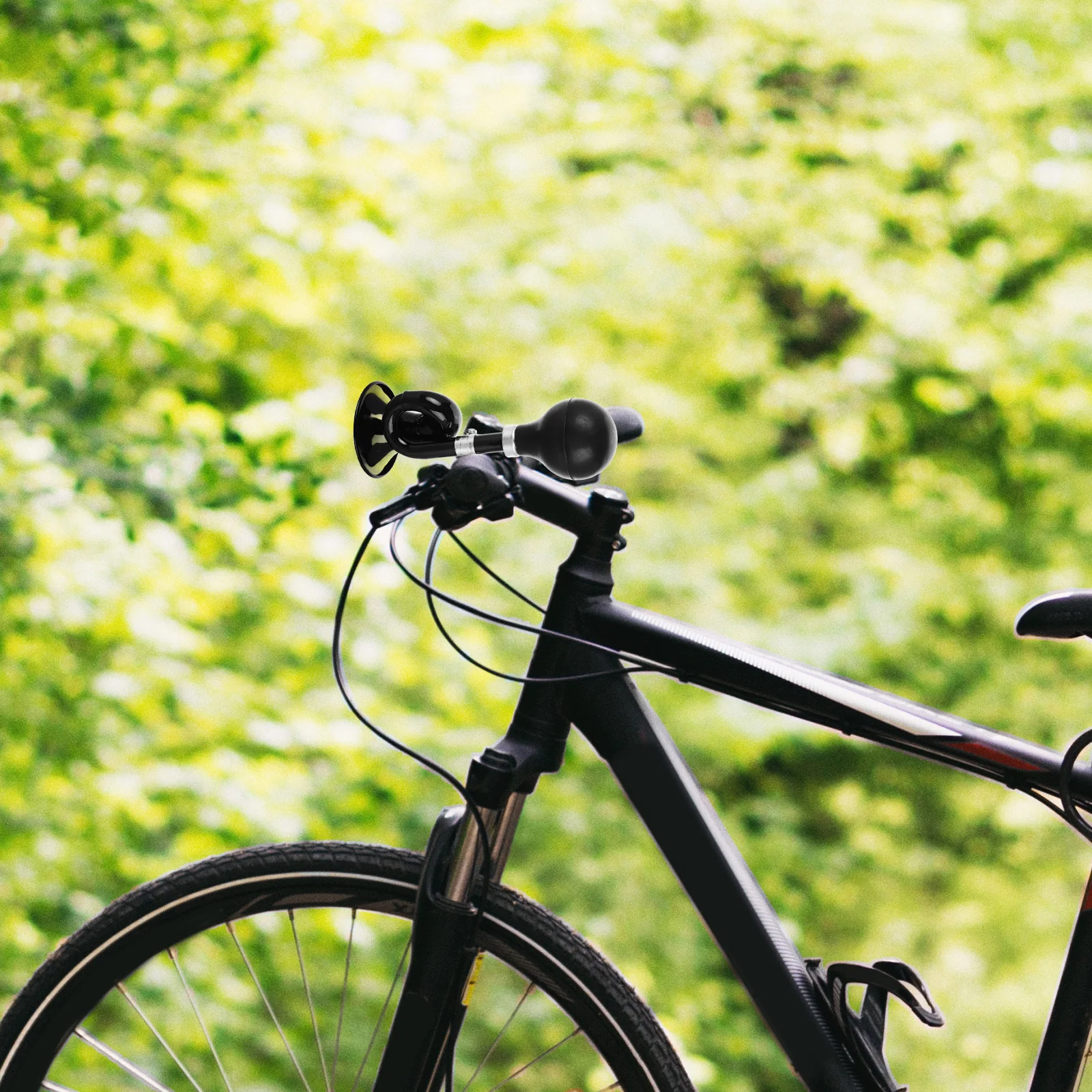 Bicycle Horn Retro Loud Sound Metal Durable Vintage Appearance Easy Installation Suitable For Mountain Bikes Road
Bicycle Horn Retro Loud Sound Metal Durable Vintage Appearance Easy Installation Suitable For Mountain Bikes Road