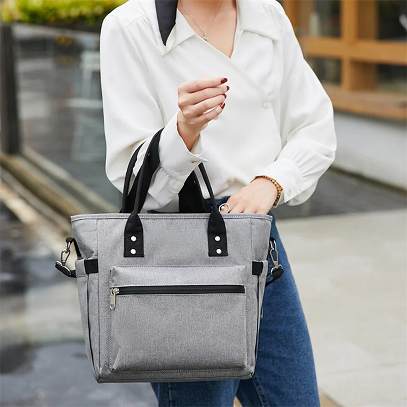 Oxford Cloth Thickened Bento Bag Large Capacity Portable Insulation Bag Outdoor Picnic Bag Waterproof Insulated Bento Bag
Oxford Cloth Thickened Bento Bag Large Capacity Portable Insulation Bag Outdoor Picnic Bag Waterproof Insulated Bento Bag