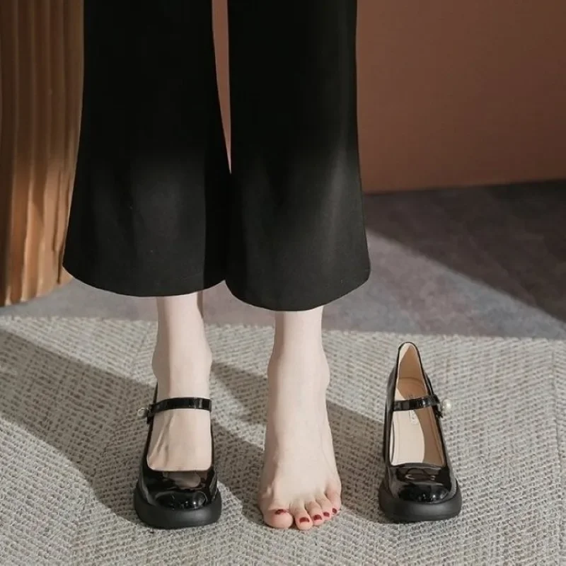 Ladies Shoes 2025 Mary Janes Women's High Heels Fashion Dress Pumps Women Round Toe Shallow Chunky Heels Shoes Women Zapatos
Ladies Shoes 2025 Mary Janes Women's High Heels Fashion Dress Pumps Women Round Toe Shallow Chunky Heels Shoes Women Zapatos