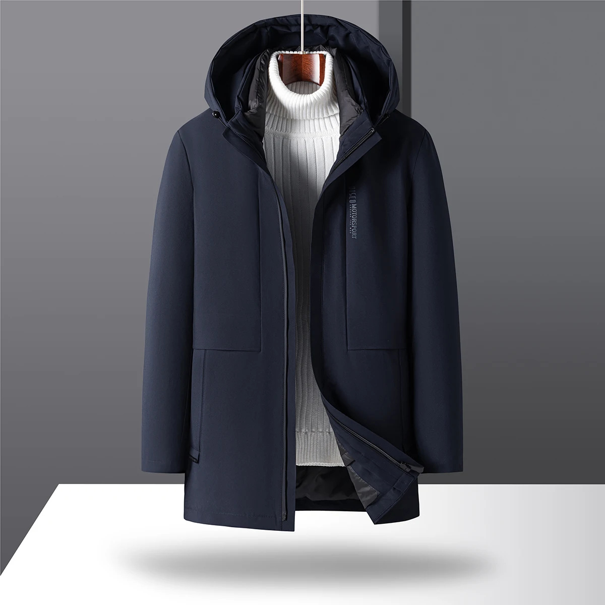 Высококачественный комплект 3-в-1! Съемный внутренний слой из гусиного пуха! Ветрозащитный и теплый! Мужская зимняя куртка с капюшоном и наполнителем из пуха
Высококачественный комплект 3-в-1! Съемный внутренний слой из гусиного пуха! Ветрозащитный и теплый! Мужская зимняя куртка с капюшоном и наполнителем из пуха