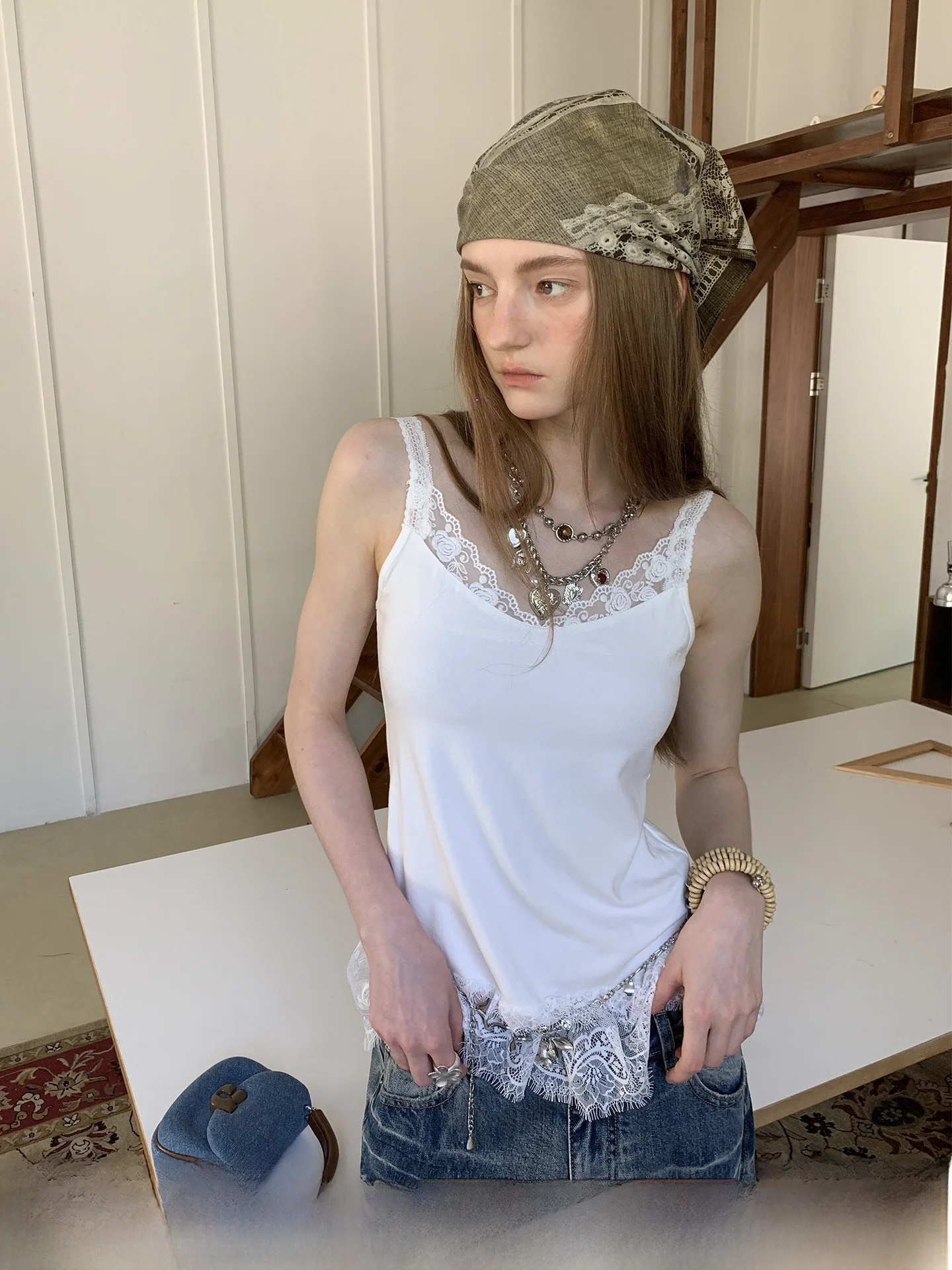 DIDDI MODA удобный легкий эластичный жилет с кружевной отделкой в стиле пэчворк с ремешком, женская внутренняя одежда Princ Sle Y-образный бал
DIDDI MODA удобный легкий эластичный жилет с кружевной отделкой в стиле пэчворк с ремешком, женская внутренняя одежда Princ Sle Y-образный бал