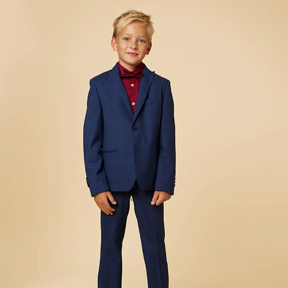 Элитные костюмы для мальчиков, 2 предмета: пиджак и брюки, полный комплект, темно-синий, однобортный, с острым лацканом, на заказ, для свадьбы, детская одежда
Элитные костюмы для мальчиков, 2 предмета: пиджак и брюки, полный комплект, темно-синий, однобортный, с острым лацканом, на заказ, для свадьбы, детская одежда