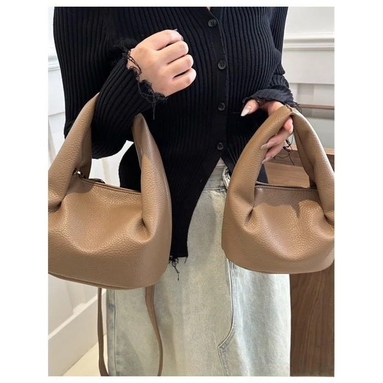 2026 New Handheld Pleated Cloud Bag Women's Summer Small Design High Aesthetic Value Crossbody Bag Korean Sle Handbag
2026 New Handheld Pleated Cloud Bag Women's Summer Small Design High Aesthetic Value Crossbody Bag Korean Sle Handbag