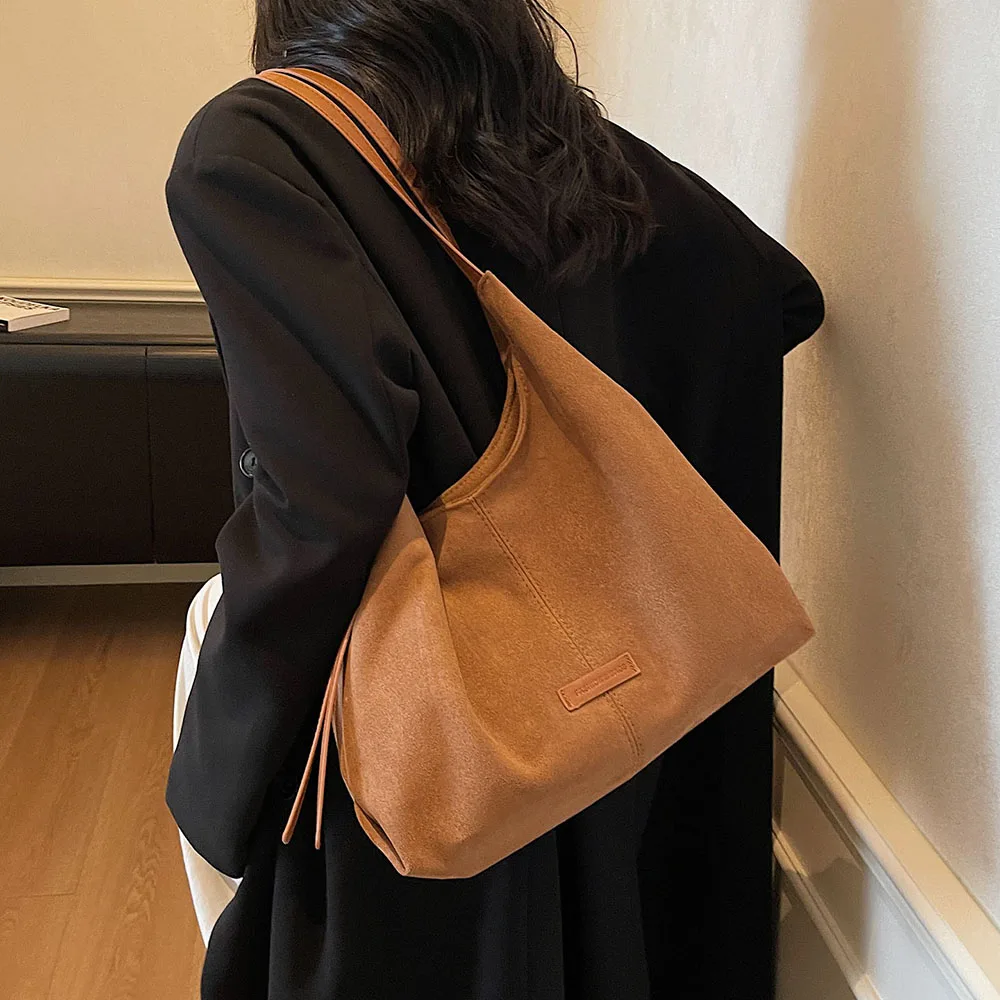 Autumn Winter Frosted Pu Large Capacity One Shoulder Bag Women Retro All-Match Versatile Tote Bags Daily Commute Crossbody Packs
Autumn Winter Frosted Pu Large Capacity One Shoulder Bag Women Retro All-Match Versatile Tote Bags Daily Commute Crossbody Packs