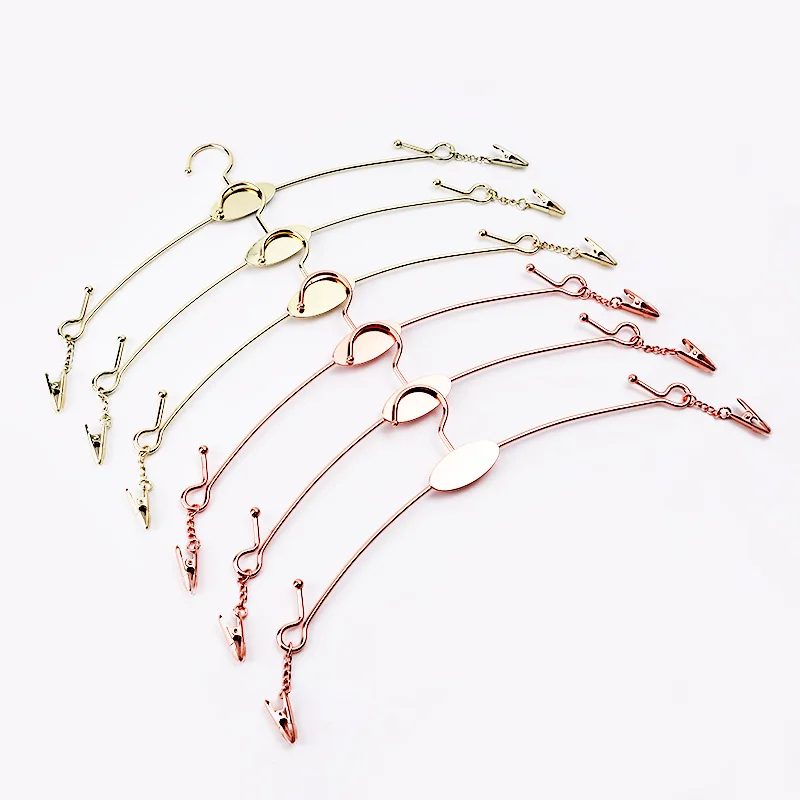 Metal Plated Inner Hanger, Bra Clips, Socks, Panty Racks, Home Drying Clothes Hanger with Clips, Lingerie Display Hangers, 10Pcs
Metal Plated Inner Hanger, Bra Clips, Socks, Panty Racks, Home Drying Clothes Hanger with Clips, Lingerie Display Hangers, 10Pcs