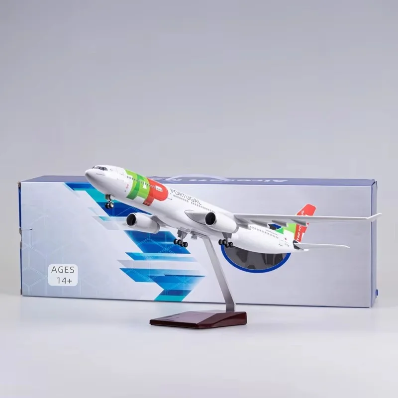 A330 Portugal Airlines Passenger Aircraft Model 47 Cm Resin Aircraft Model Toy With Lights And Landing Gear Collectible Gift
A330 Portugal Airlines Passenger Aircraft Model 47 Cm Resin Aircraft Model Toy With Lights And Landing Gear Collectible Gift