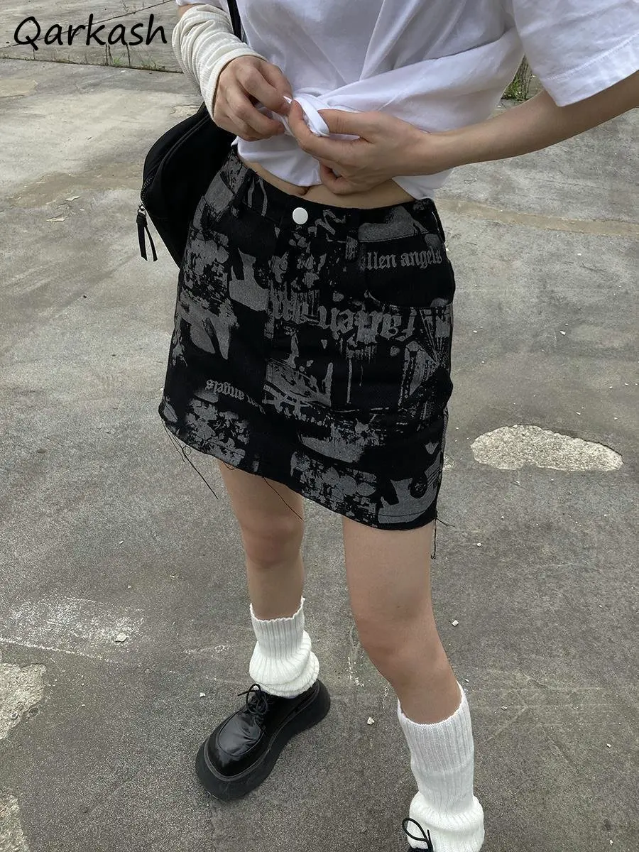 Print Denim Mini Skirts Women Retro Tassel Gothic Summer Y2k Clothes Vintage Tender Harajuku High Waist A-line Faldas Chic Ropa
Print Denim Mini Skirts Women Retro Tassel Gothic Summer Y2k Clothes Vintage Tender Harajuku High Waist A-line Faldas Chic Ropa