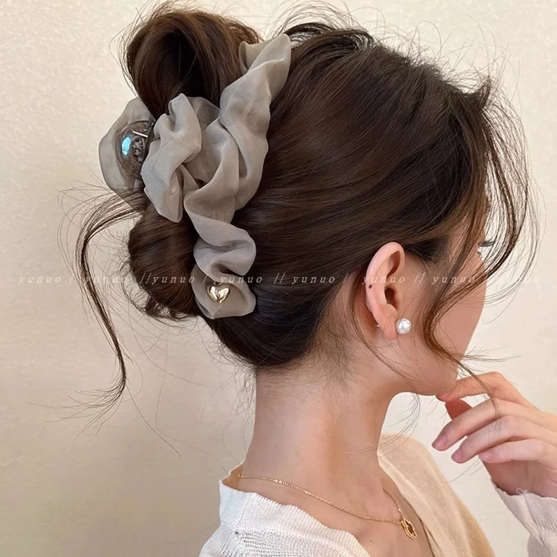 Gentle Large Hair Claw For Women Trendy Elegant Pleated Mesh Shark Gripper Korean Style Sweety Hair Clips Girls Hair Accessories
Gentle Large Hair Claw For Women Trendy Elegant Pleated Mesh Shark Gripper Korean Style Sweety Hair Clips Girls Hair Accessories