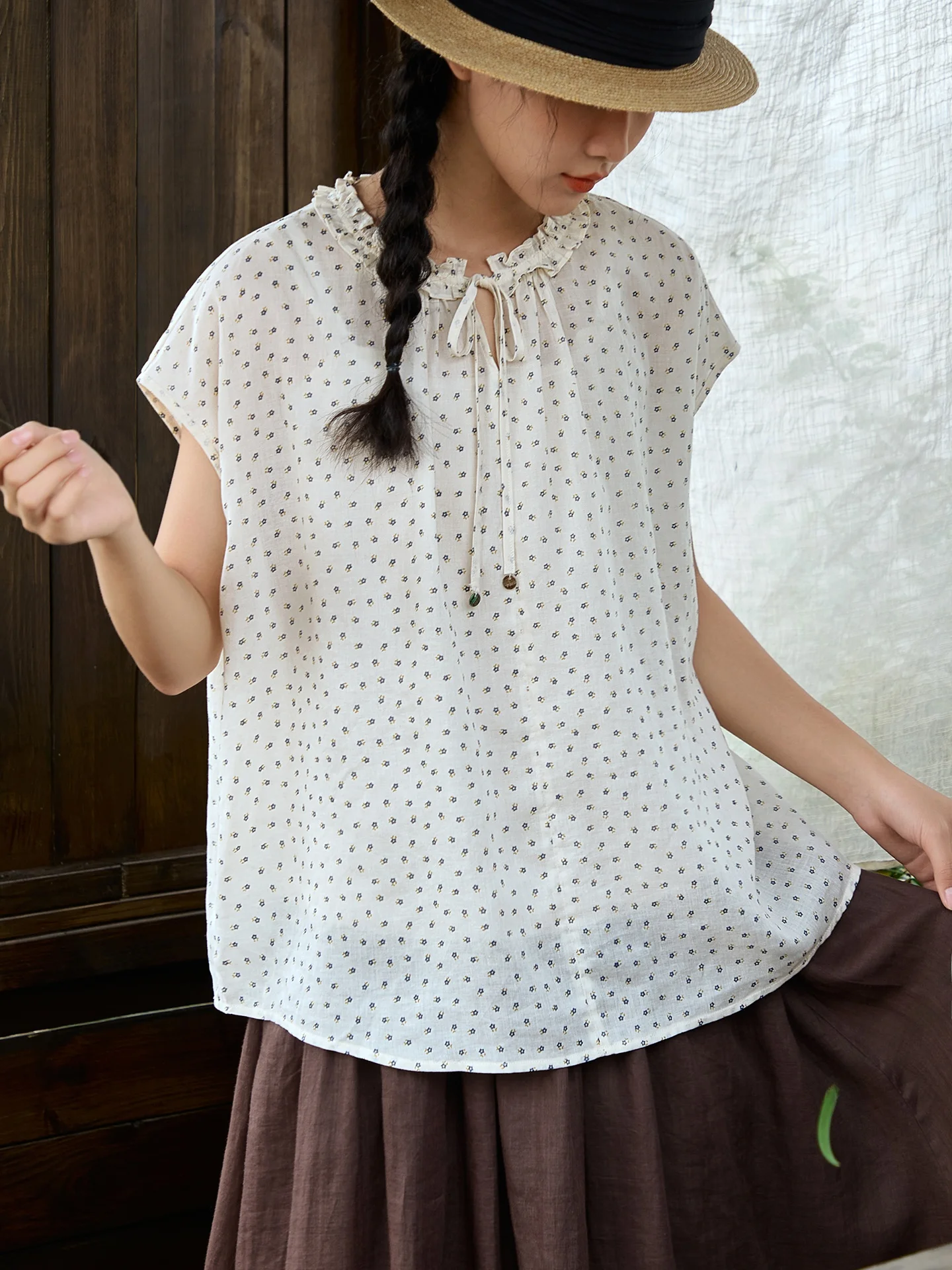 Original Linen Vintage Floral Shirt Women Summer Thin Loose Belted Wood Grain Sleeveless Shirt Top
Original Linen Vintage Floral Shirt Women Summer Thin Loose Belted Wood Grain Sleeveless Shirt Top