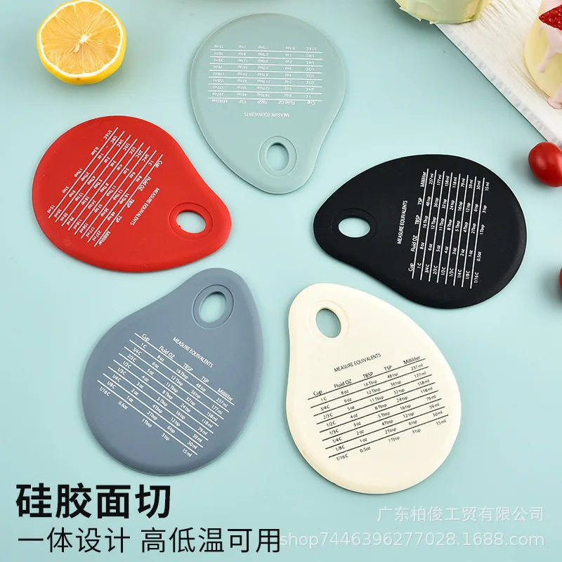 Silicone Flour Cutting Integrated Design, High and Low Temperature Can Be Used, Kitchen Baking Tools Are Easy To Store
Silicone Flour Cutting Integrated Design, High and Low Temperature Can Be Used, Kitchen Baking Tools Are Easy To Store