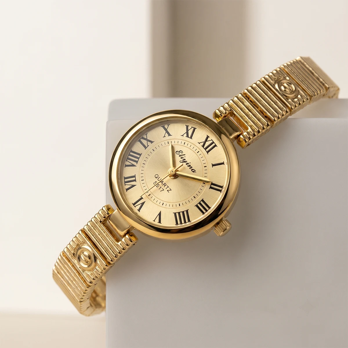 New Niche Luxury Women's Quartz Watch with Roman Numerals, High-End, Simple, Fashionable, Casual Bracelet Watch
New Niche Luxury Women's Quartz Watch with Roman Numerals, High-End, Simple, Fashionable, Casual Bracelet Watch