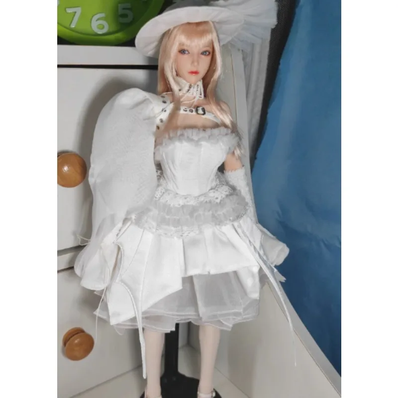 VERYCOOL VCD-01/02 1/6 Scale Seamless Makeup Body Medium Chest Female Doll 12'' Action Figure Pale Ordinary Wheat Silicone Body
VERYCOOL VCD-01/02 1/6 Scale Seamless Makeup Body Medium Chest Female Doll 12'' Action Figure Pale Ordinary Wheat Silicone Body