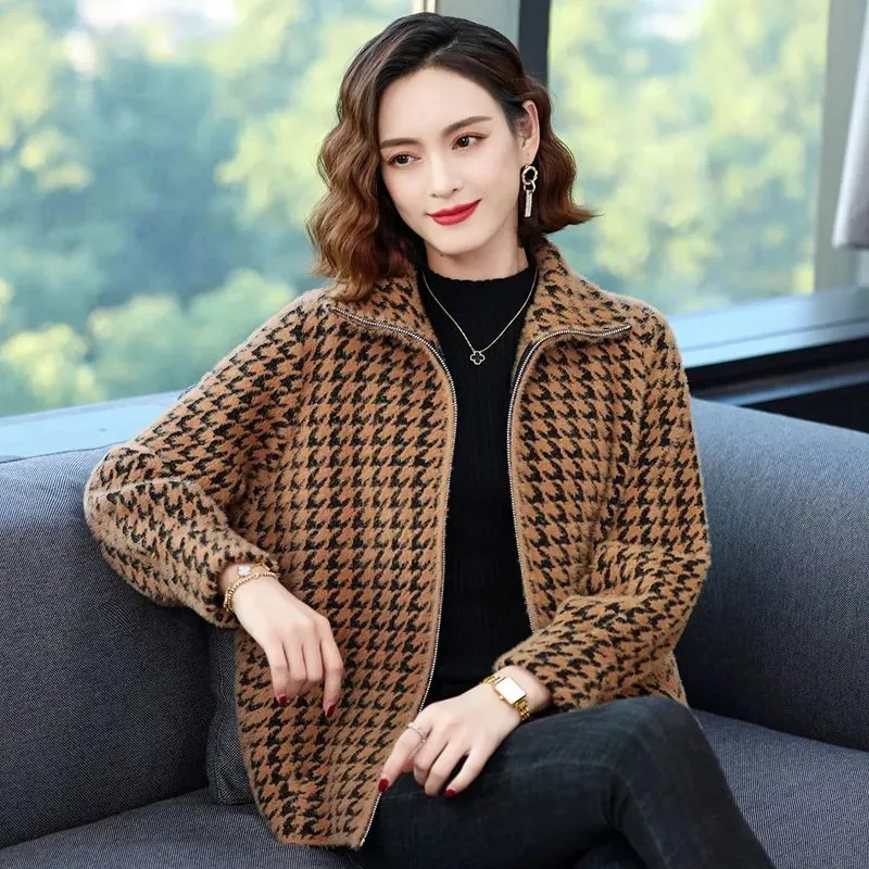 Faux Mink Wool Coat Women's Clothes Autumn Winter Woman Woolen Coats 2025 New Korean Short Zipper Outerwear Female Jacket Tops
Faux Mink Wool Coat Women's Clothes Autumn Winter Woman Woolen Coats 2025 New Korean Short Zipper Outerwear Female Jacket Tops