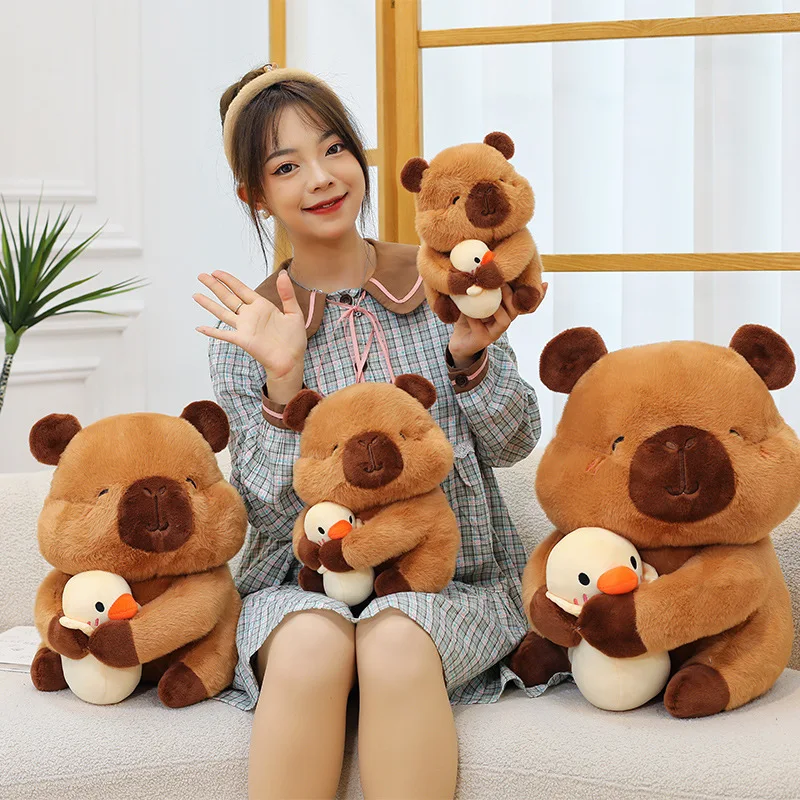 50 см милая плюшевая игрушка Капитабара Kawaii Hug желтая утка чучело мультяшного животного плюшевая мягкая кукла Капибара подарок на день рождения декор комнаты
50 см милая плюшевая игрушка Капитабара Kawaii Hug желтая утка чучело мультяшного животного плюшевая мягкая кукла Капибара подарок на день рождения декор комнаты