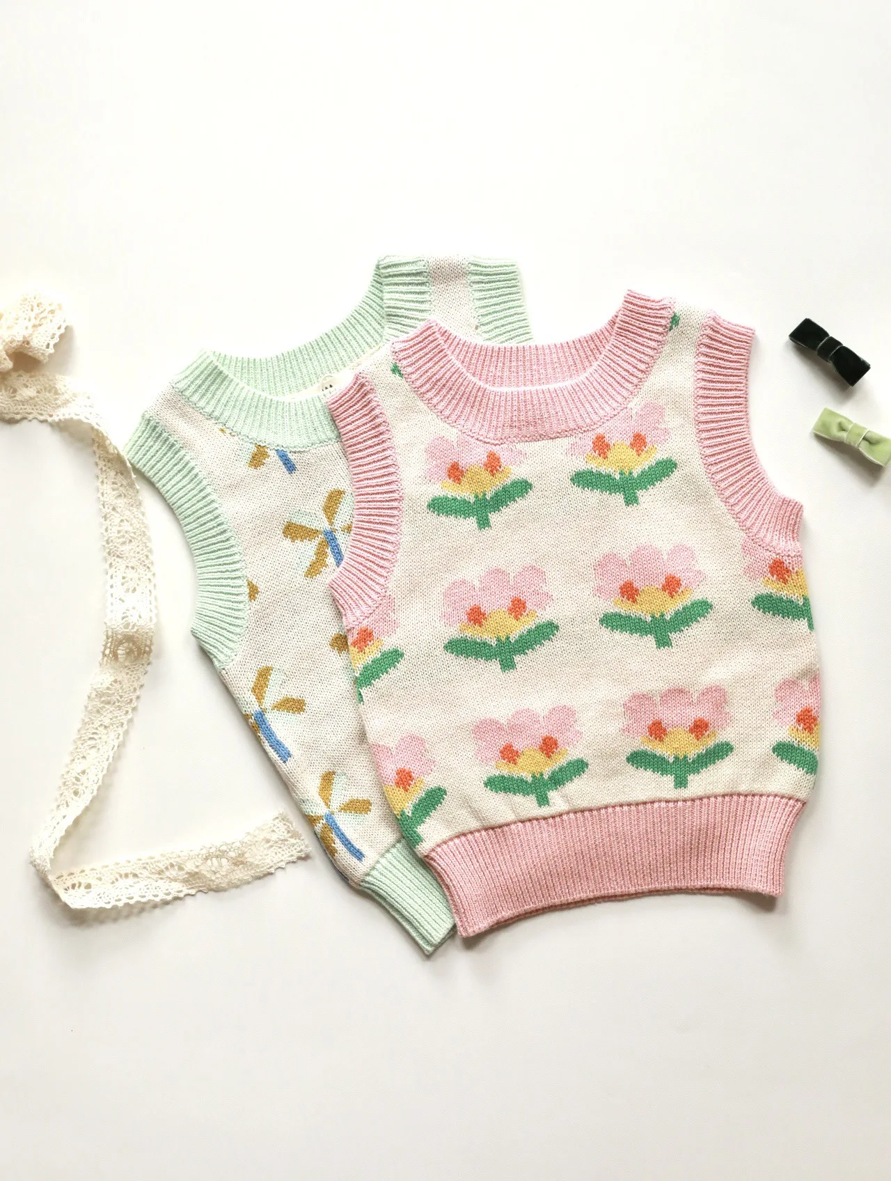 Jenny&Dave Children's Knitted Vest and Vest 2024 Spring and Autumn New Girl Baby Cute Pure Cotton Wool Children wearing jackets
Jenny&Dave Children's Knitted Vest and Vest 2024 Spring and Autumn New Girl Baby Cute Pure Cotton Wool Children wearing jackets