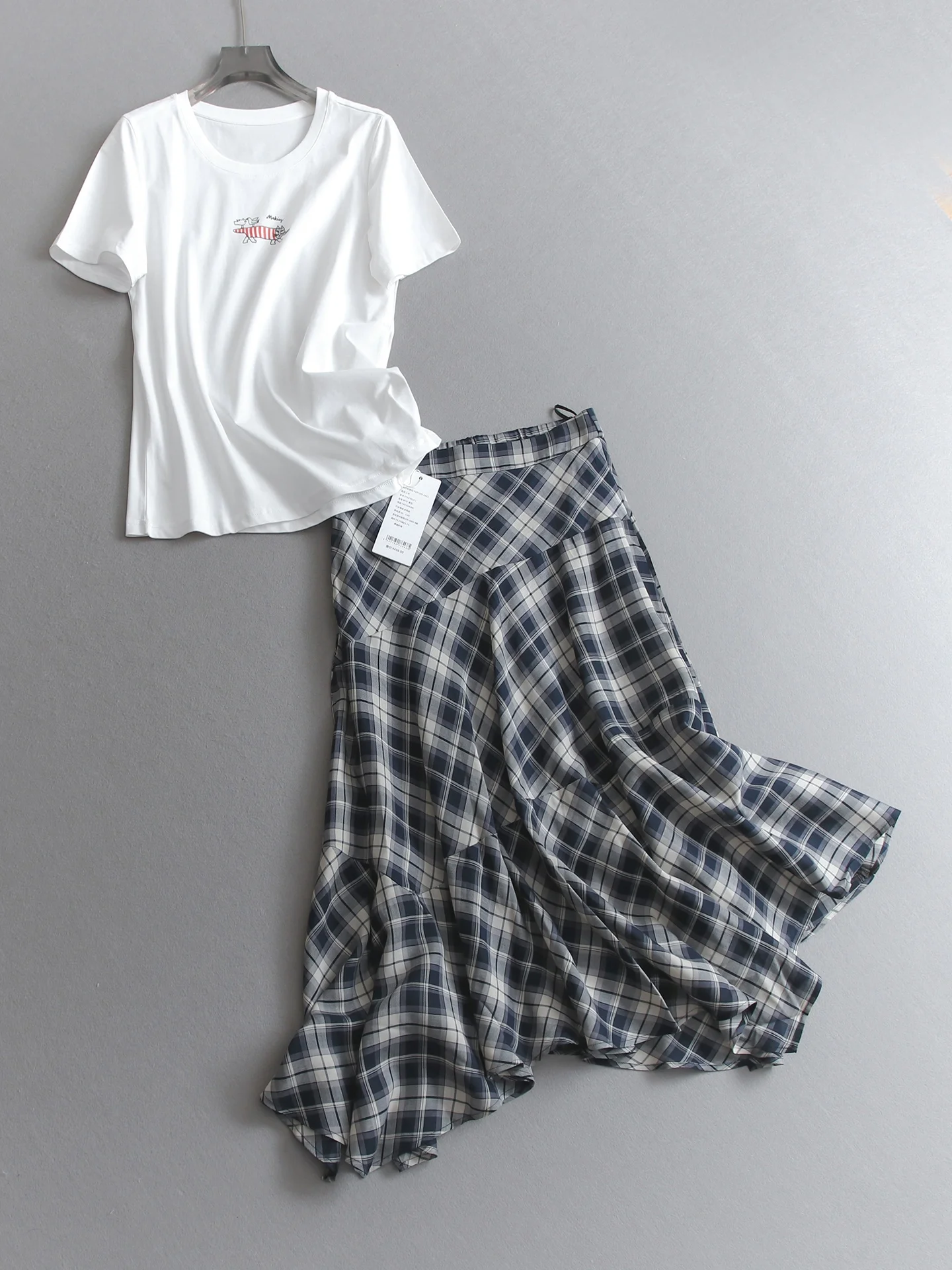 Cute Cartoon Kitten Print Short Sleeve T-Shirt High Waist Plaid Skirt Women's Fashion Set Summer Breathable round Neck T...
Cute Cartoon Kitten Print Short Sleeve T-Shirt High Waist Plaid Skirt Women's Fashion Set Summer Breathable round Neck T...