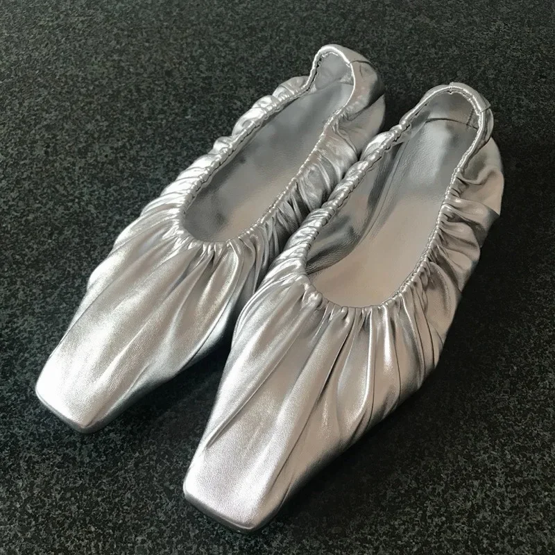 Sexy Pleated Light Mouth Soft Leather One-Pedal Flat Shoes Retro Square Head Casual Versatile Women's Single Shoes 35&41
Sexy Pleated Light Mouth Soft Leather One-Pedal Flat Shoes Retro Square Head Casual Versatile Women's Single Shoes 35&41