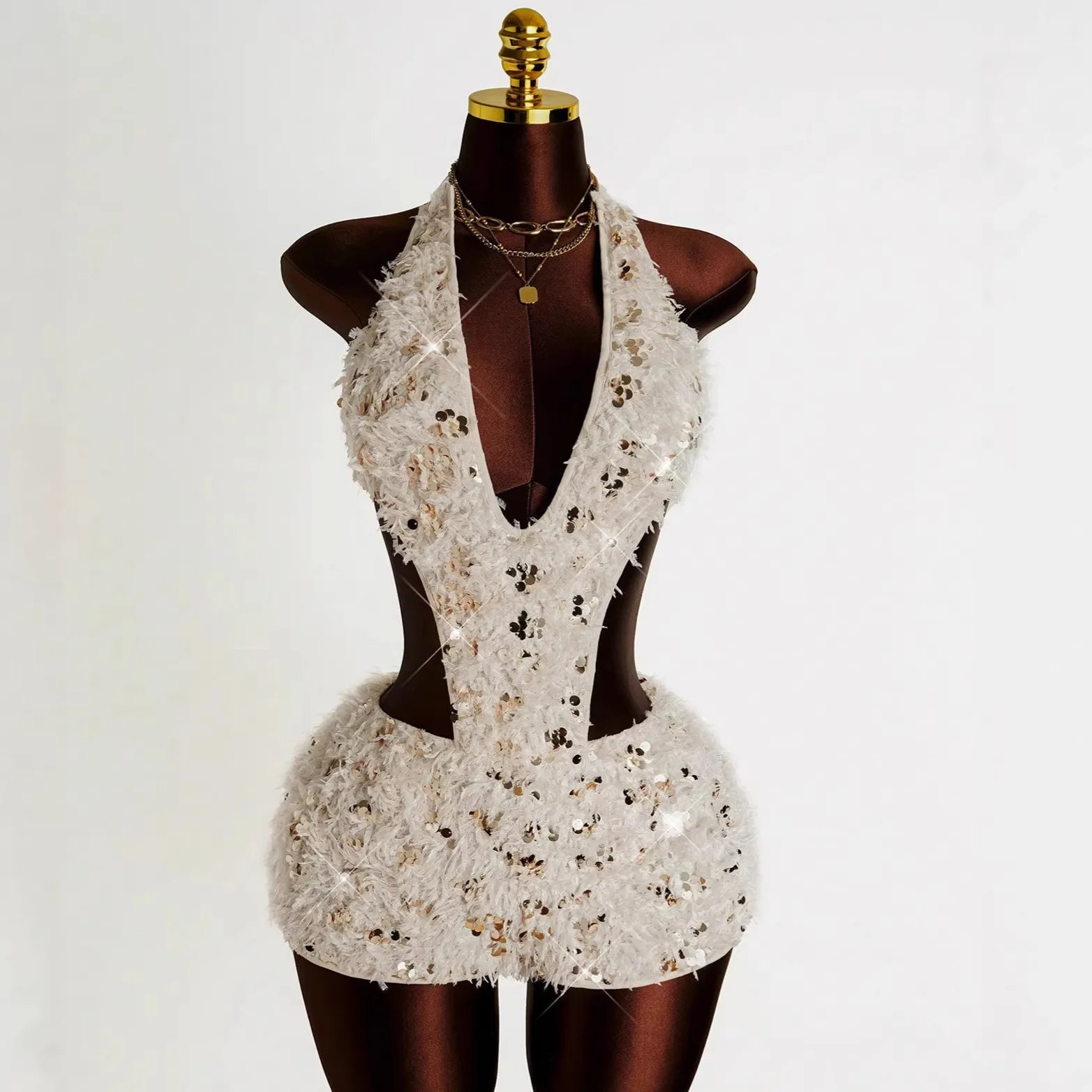 New INS Style Furry Decorative Halter Neck Backless Slim-fit Sexy Short Jumpsuit
New INS Style Furry Decorative Halter Neck Backless Slim-fit Sexy Short Jumpsuit