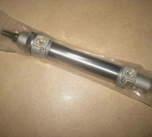 Brand New DSNU-20-15-P-A 1908282 Cylinder 1pcs High Quality Fast delivery
Brand New DSNU-20-15-P-A 1908282 Cylinder 1pcs High Quality Fast delivery