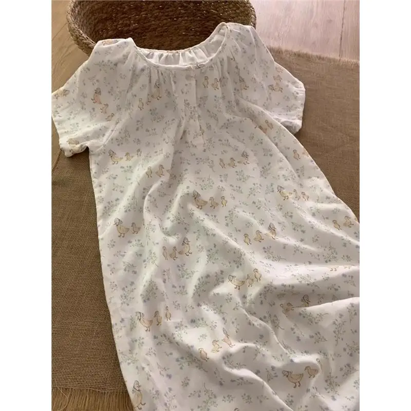 Cute Cartoon Print Sleepwear Ladies round Neck Short Sleeve Loose Fit Thin Home Clothes Summer Season Comfortable Nightgown
Cute Cartoon Print Sleepwear Ladies round Neck Short Sleeve Loose Fit Thin Home Clothes Summer Season Comfortable Nightgown