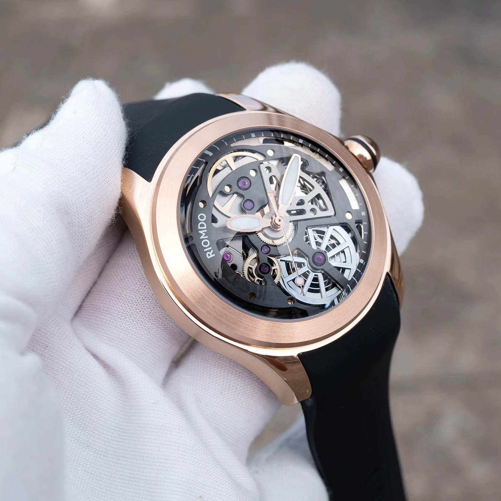 RIOMDO Men's Rose Gold Mechanical Watch Hollow-out Dial Waterproof Black Rubber Band Automatic Sport RD-718
RIOMDO Men's Rose Gold Mechanical Watch Hollow-out Dial Waterproof Black Rubber Band Automatic Sport RD-718