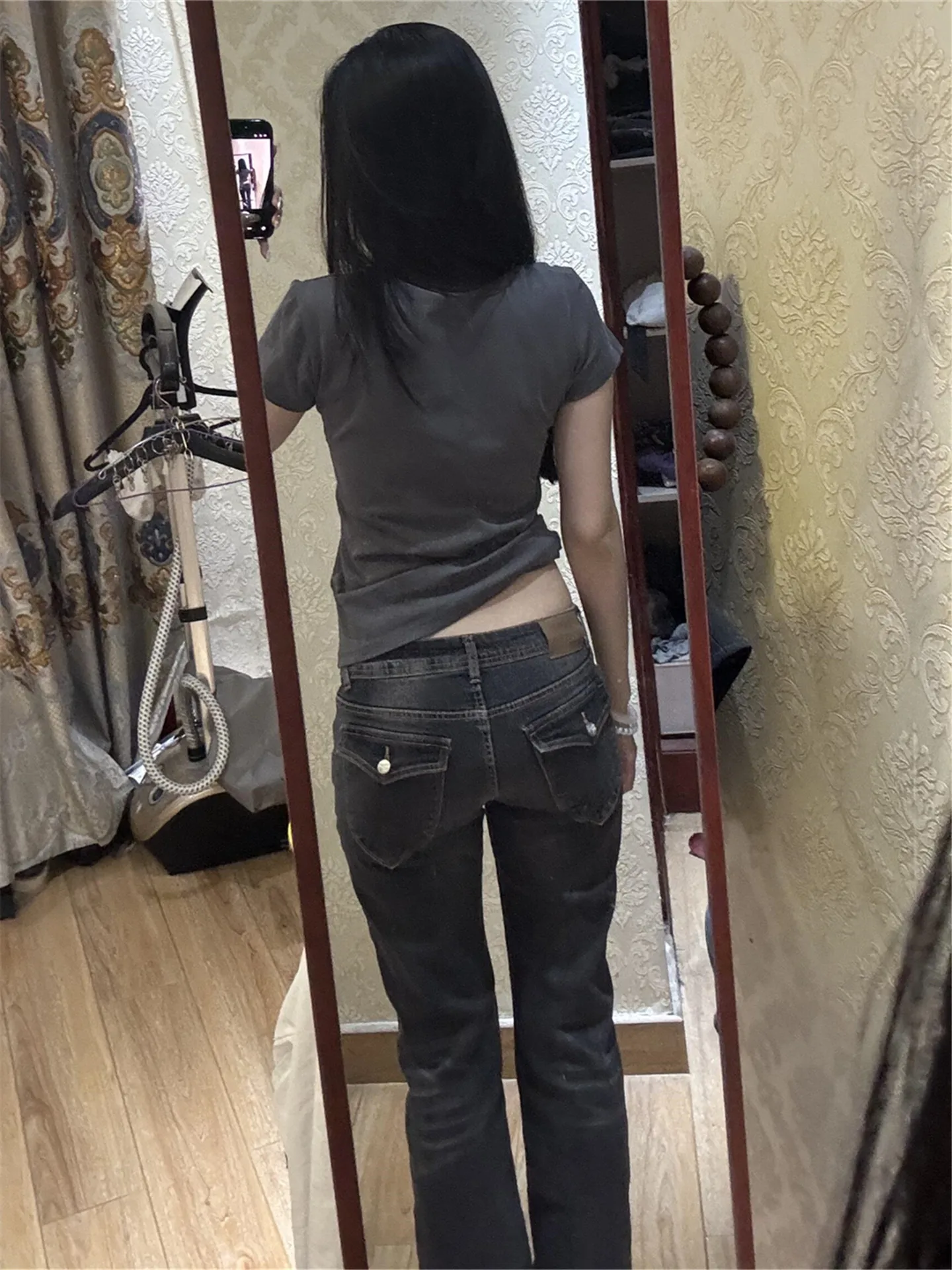 American Vintage Low Waist Bell Bottom Jeans Women's Summer Slimming Long Floor Length Pants High Heels Casual Cotton Zipper
American Vintage Low Waist Bell Bottom Jeans Women's Summer Slimming Long Floor Length Pants High Heels Casual Cotton Zipper