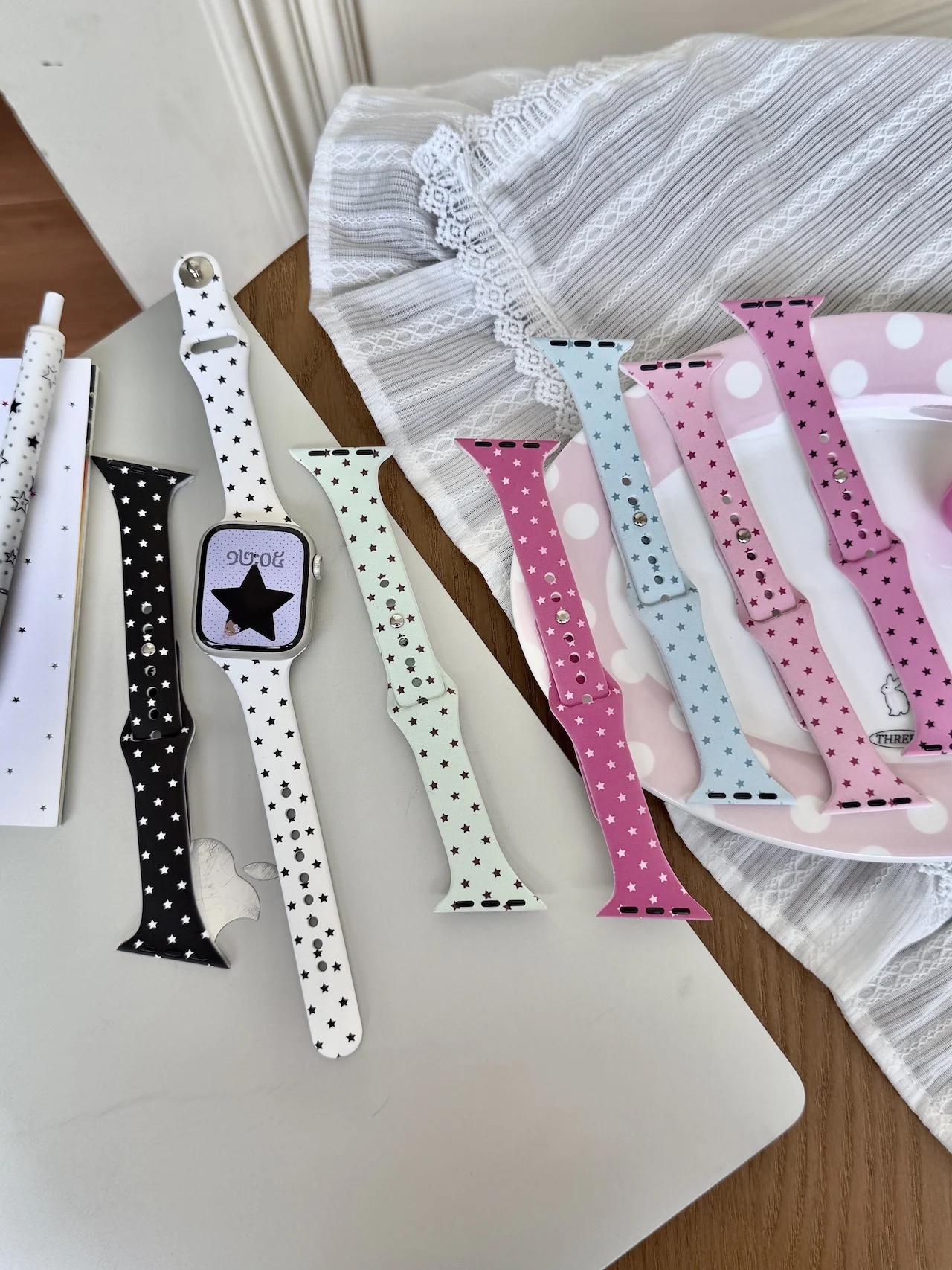 Mini Star Print Slim Silicone Strap for Apple Watch 38/40/41/42/44/45/49mm Pastel Multi Color Dainty Wristband for iWatch Series
Mini Star Print Slim Silicone Strap for Apple Watch 38/40/41/42/44/45/49mm Pastel Multi Color Dainty Wristband for iWatch Series
