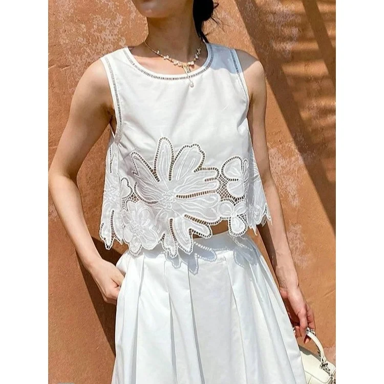 Dongda Gate Women's Faion Set Casual Sle Svel Embroidered Vest And Elastic Waist Skirt Two-Piece Summer Outfit
Dongda Gate Women's Faion Set Casual Sle Svel Embroidered Vest And Elastic Waist Skirt Two-Piece Summer Outfit