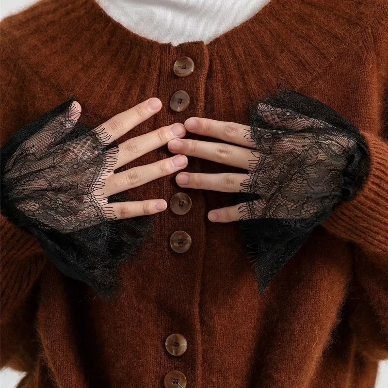 1Pair Adjustable Lace Floral Cuffs Pleated Design Stretchable Pleated Fake Sleeves Detachable White Black Wrist Accessories
1Pair Adjustable Lace Floral Cuffs Pleated Design Stretchable Pleated Fake Sleeves Detachable White Black Wrist Accessories