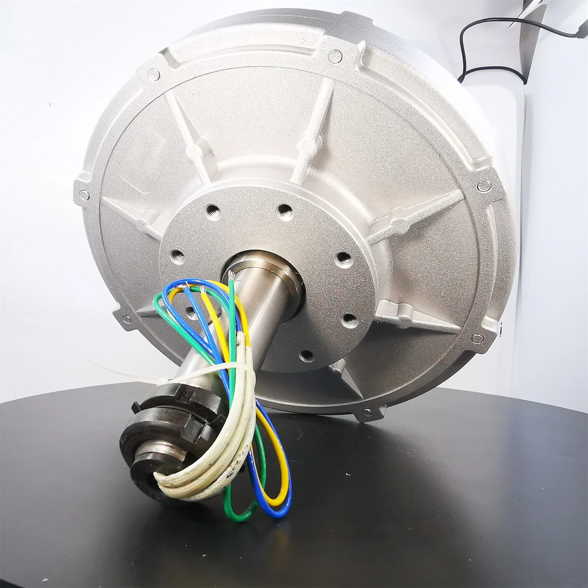 PMG 200W 300rpm Coreless PMG generator/ wind alternator Outer rotor generator, three-phase permanet magnt alternator
PMG 200W 300rpm Coreless PMG generator/ wind alternator Outer rotor generator, three-phase permanet magnt alternator