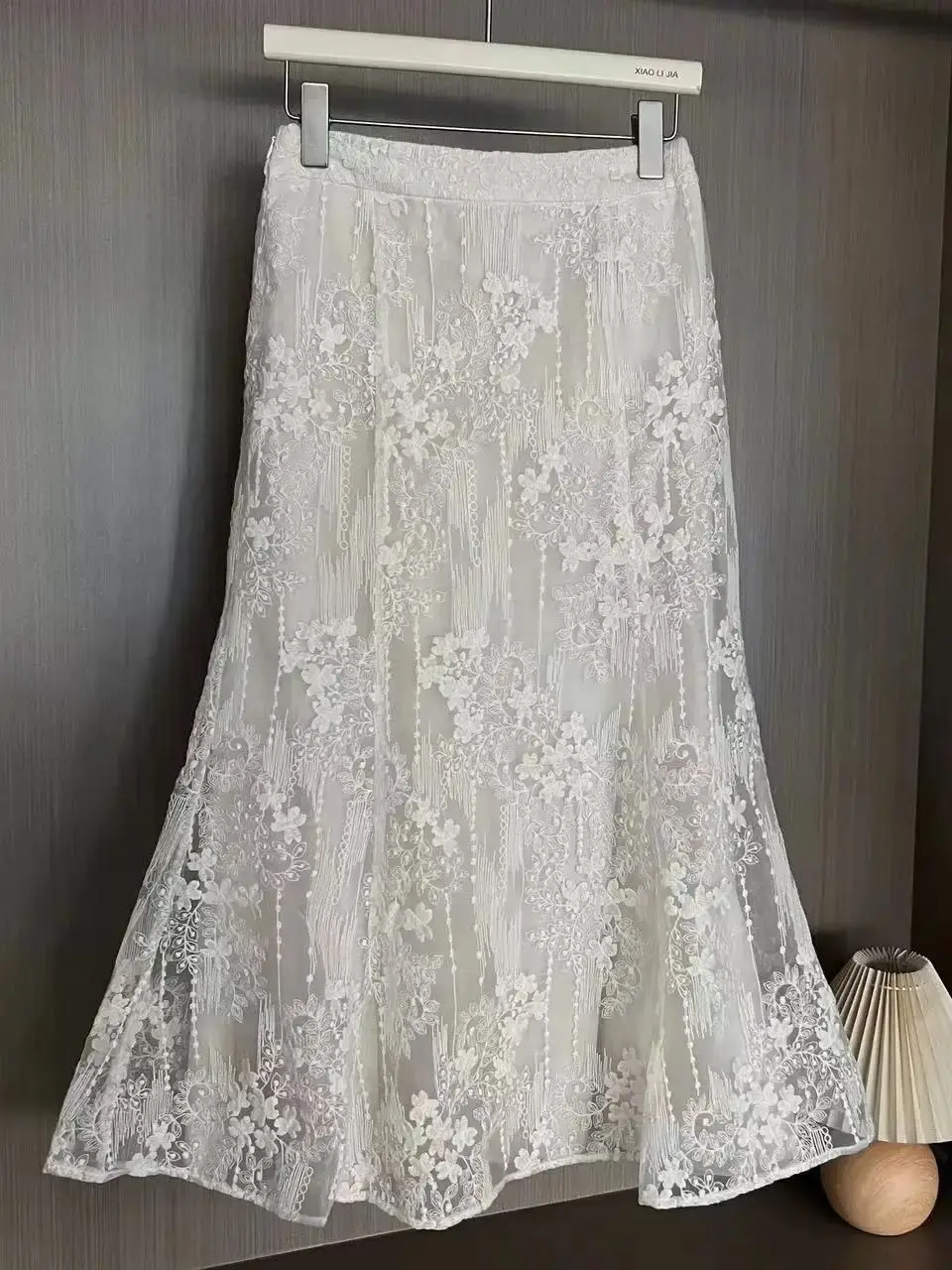 Counter Quality Lace Embroidery Mid-Length Skirts For Women 2024 New In Office Lady Skirt High Waist A-line Faldas Dress Female
Counter Quality Lace Embroidery Mid-Length Skirts For Women 2024 New In Office Lady Skirt High Waist A-line Faldas Dress Female