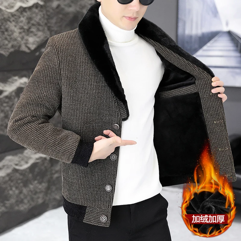 2023 Winter Men's Woolen Jacket Fashion Slim Faux Fur Collar Trench Coat Thickened Warm Casual Business Streetwear Overcoat
2023 Winter Men's Woolen Jacket Fashion Slim Faux Fur Collar Trench Coat Thickened Warm Casual Business Streetwear Overcoat