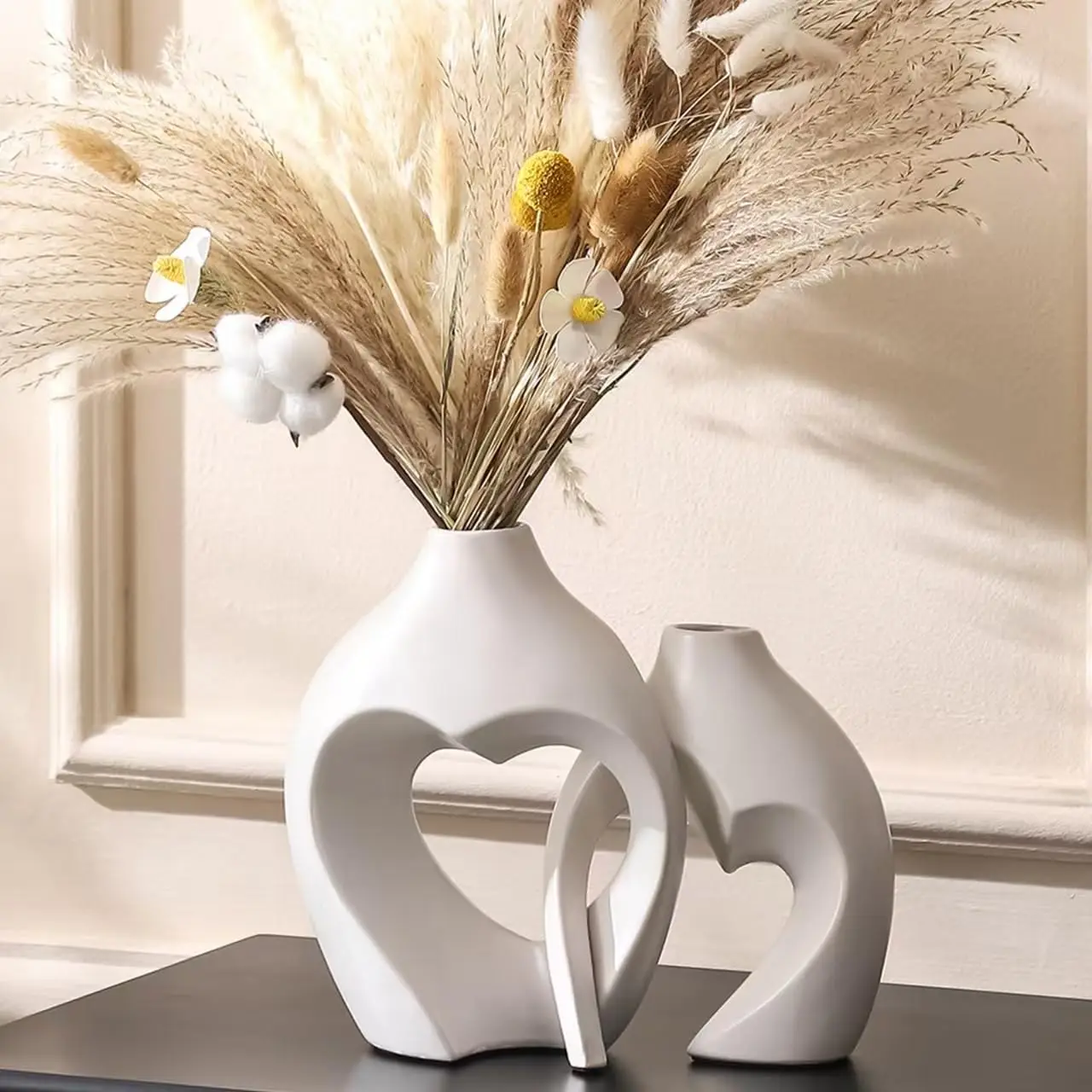 White Vases for Decor, Heart Shaped Ceramic Vase Set of 2, Nordic Modern Heart Vases, Minimalist Decorative Vase for Tab
White Vases for Decor, Heart Shaped Ceramic Vase Set of 2, Nordic Modern Heart Vases, Minimalist Decorative Vase for Tab