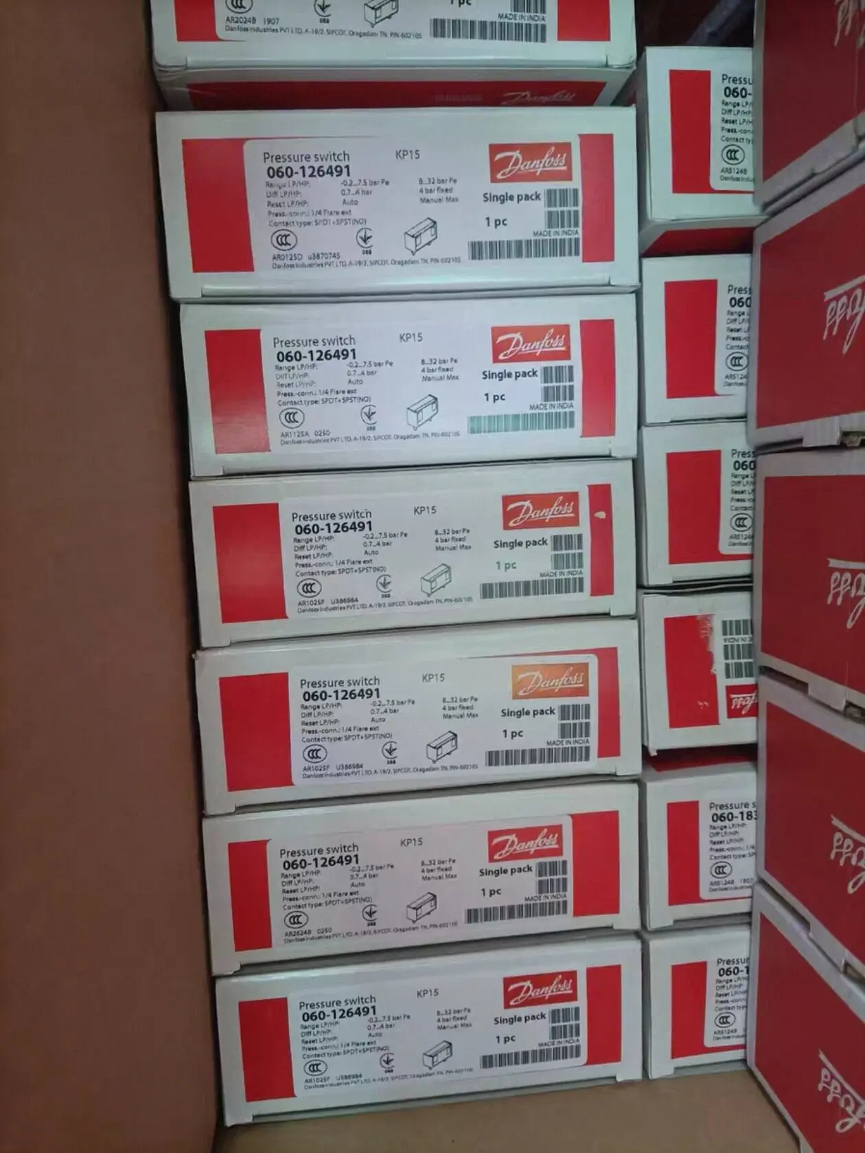 Model 060-126491 New Danfoss Pressure Switchin stock
Model 060-126491 New Danfoss Pressure Switchin stock
