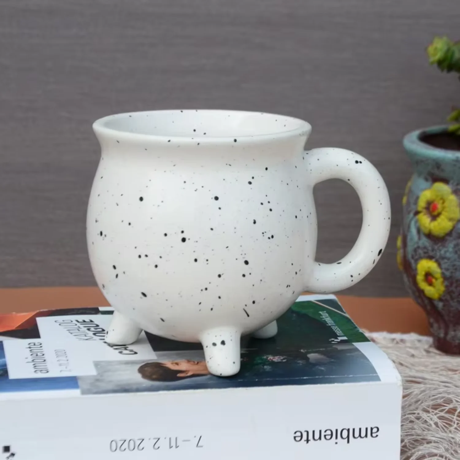 Factory white ceramic mug Boiler Porcelain Cauldron Halloween Ghost Festival Gift Mugs with 3D Three-dimensional
Factory white ceramic mug Boiler Porcelain Cauldron Halloween Ghost Festival Gift Mugs with 3D Three-dimensional