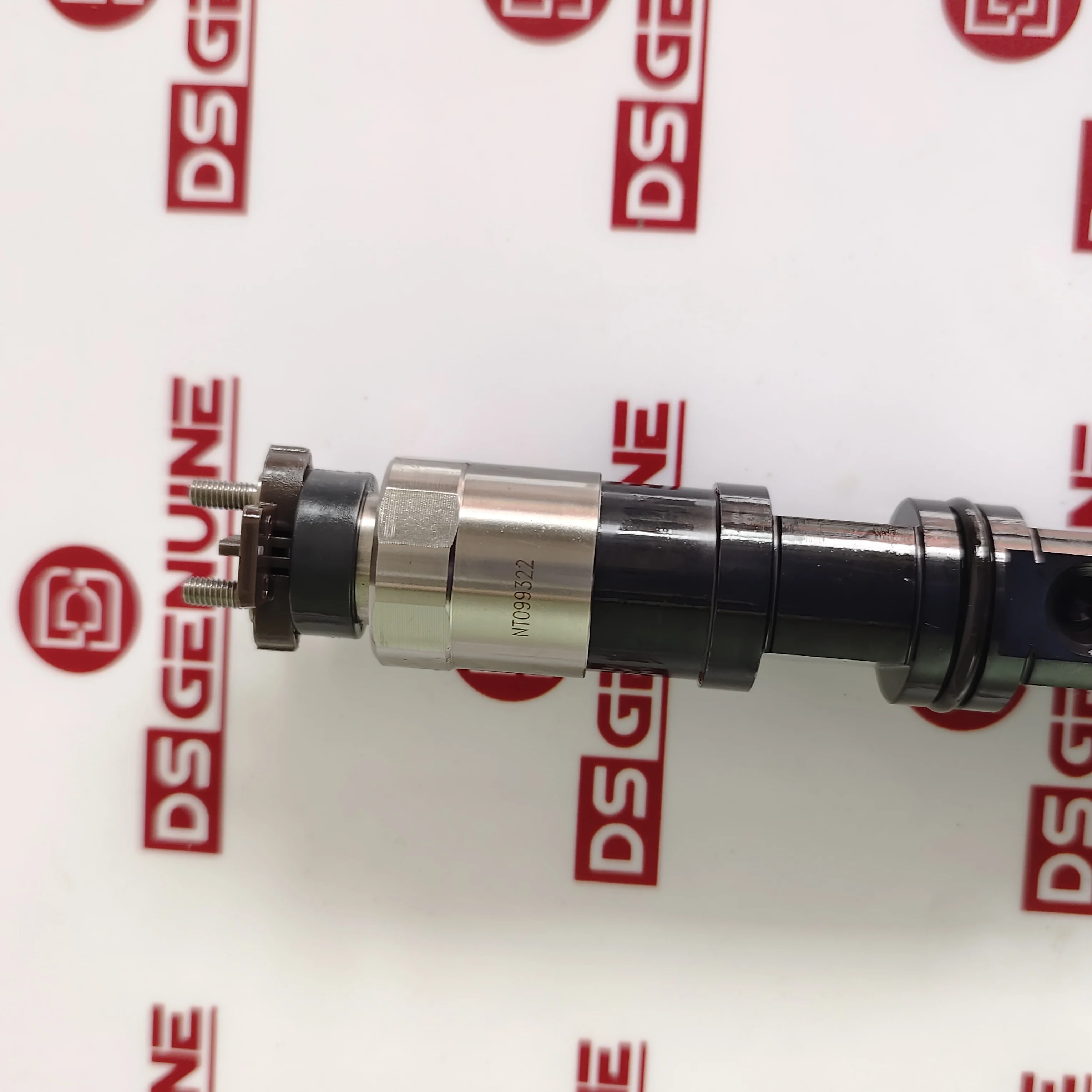 Высококачественный топливный инжектор OEM с общей топливной магистралью 095000-6490 RE529118
Высококачественный топливный инжектор OEM с общей топливной магистралью 095000-6490 RE529118