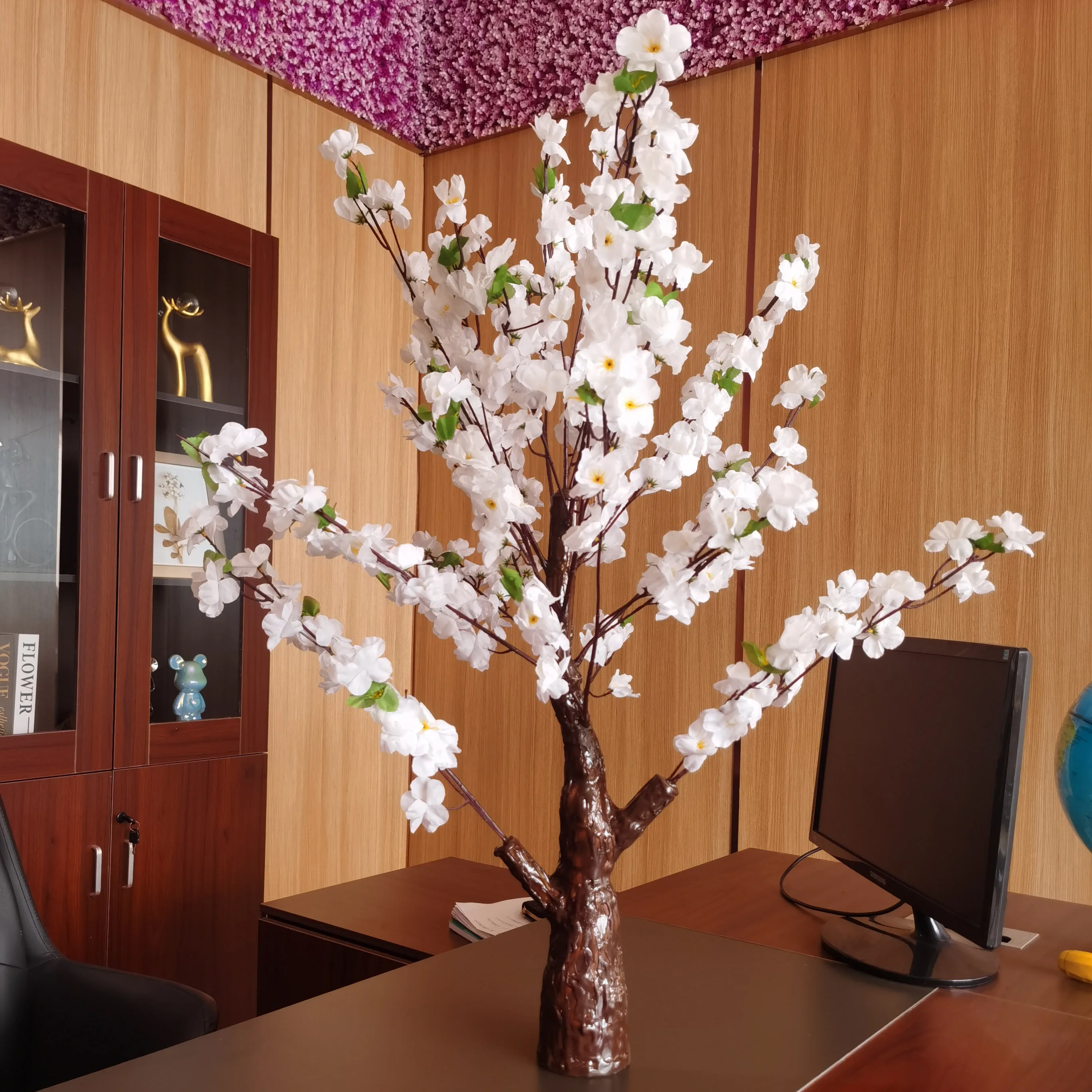 Artificial table tree white immortal tree wedding party table flower tree simulation desktop flower tree
Artificial table tree white immortal tree wedding party table flower tree simulation desktop flower tree