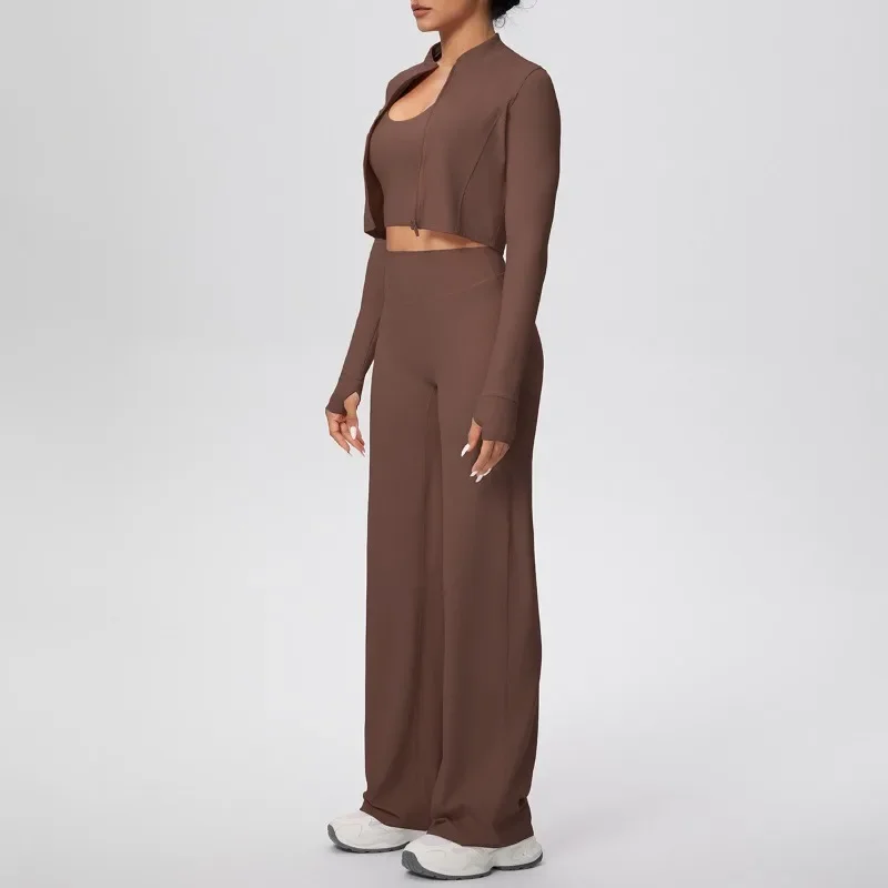 Женский тонкий комплект для йоги, плотный дышащий быстросохнущий жилет, широкий комплект из трех предметов, комплект для занятий спортом и фитнесом на открытом воздухе
Женский тонкий комплект для йоги, плотный дышащий быстросохнущий жилет, широкий комплект из трех предметов, комплект для занятий спортом и фитнесом на открытом воздухе