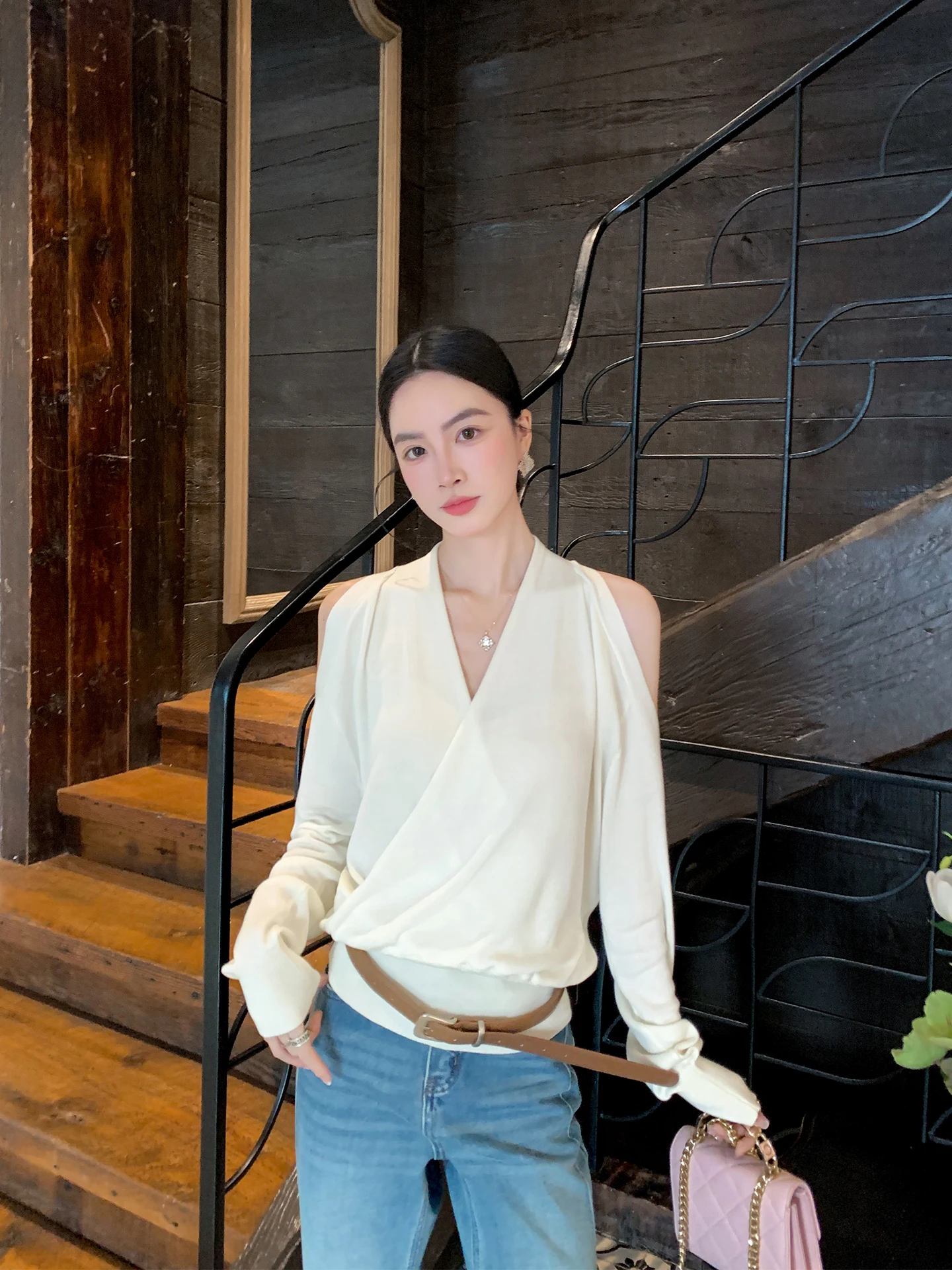 Binguo Women's Knitted V-Ne Cross-Over Ne Top in Beige Spring 2026 Casual Loose Fit Comfortable Breathable Long Sve
Binguo Women's Knitted V-Ne Cross-Over Ne Top in Beige Spring 2026 Casual Loose Fit Comfortable Breathable Long Sve