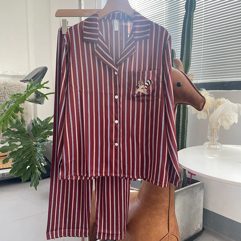 Stripe Sleepwear Women Outfits Pajamas Autumn Embroidery Pets Home Clothes Satin Couple Two Pieces Sleep Set Lapel Nightwear
Stripe Sleepwear Women Outfits Pajamas Autumn Embroidery Pets Home Clothes Satin Couple Two Pieces Sleep Set Lapel Nightwear