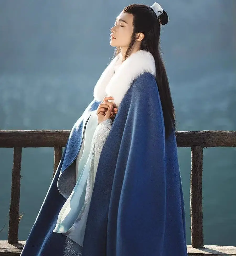 Autumn Winter Thicken Hanfu Cloak Men Women Artificial Rabbit Rur Plush Collar Long Robe Vintage Prince New Year Riding Cape
Autumn Winter Thicken Hanfu Cloak Men Women Artificial Rabbit Rur Plush Collar Long Robe Vintage Prince New Year Riding Cape