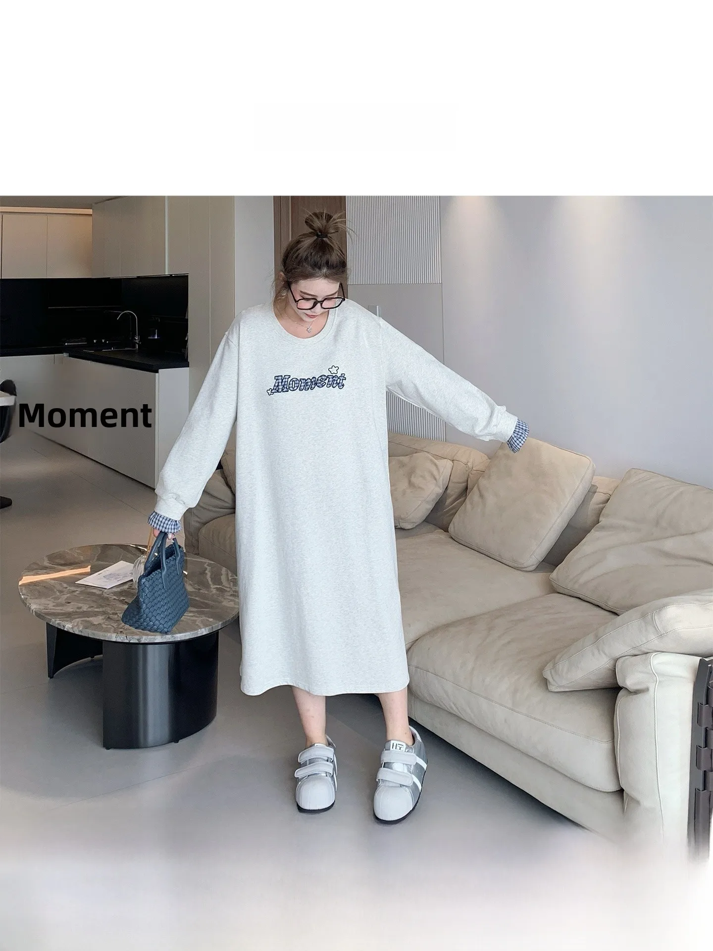 Свободная женская одежда больших размеров: универсальная юбка А-силуэта с высокой талией, однотонная, с круглым вырезом и вставками, повседневная
Свободная женская одежда больших размеров: универсальная юбка А-силуэта с высокой талией, однотонная, с круглым вырезом и вставками, повседневная