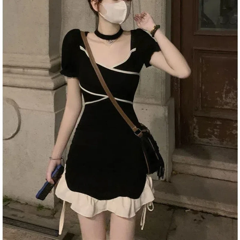 French Senior Contrast Color Bandage Summer New Square Collar Hotsweet Slim Bag Hip Ruffles Sexy Temperament Ladies Dresses
French Senior Contrast Color Bandage Summer New Square Collar Hotsweet Slim Bag Hip Ruffles Sexy Temperament Ladies Dresses