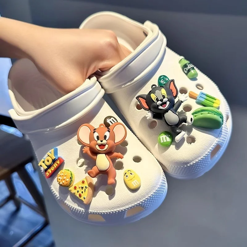 MINISO Cat and Mouse Pop Anime Anime Shoes Accessories Diy Cave Shoes Charms Shoe Buckle Creative Birthday Gift
MINISO Cat and Mouse Pop Anime Anime Shoes Accessories Diy Cave Shoes Charms Shoe Buckle Creative Birthday Gift