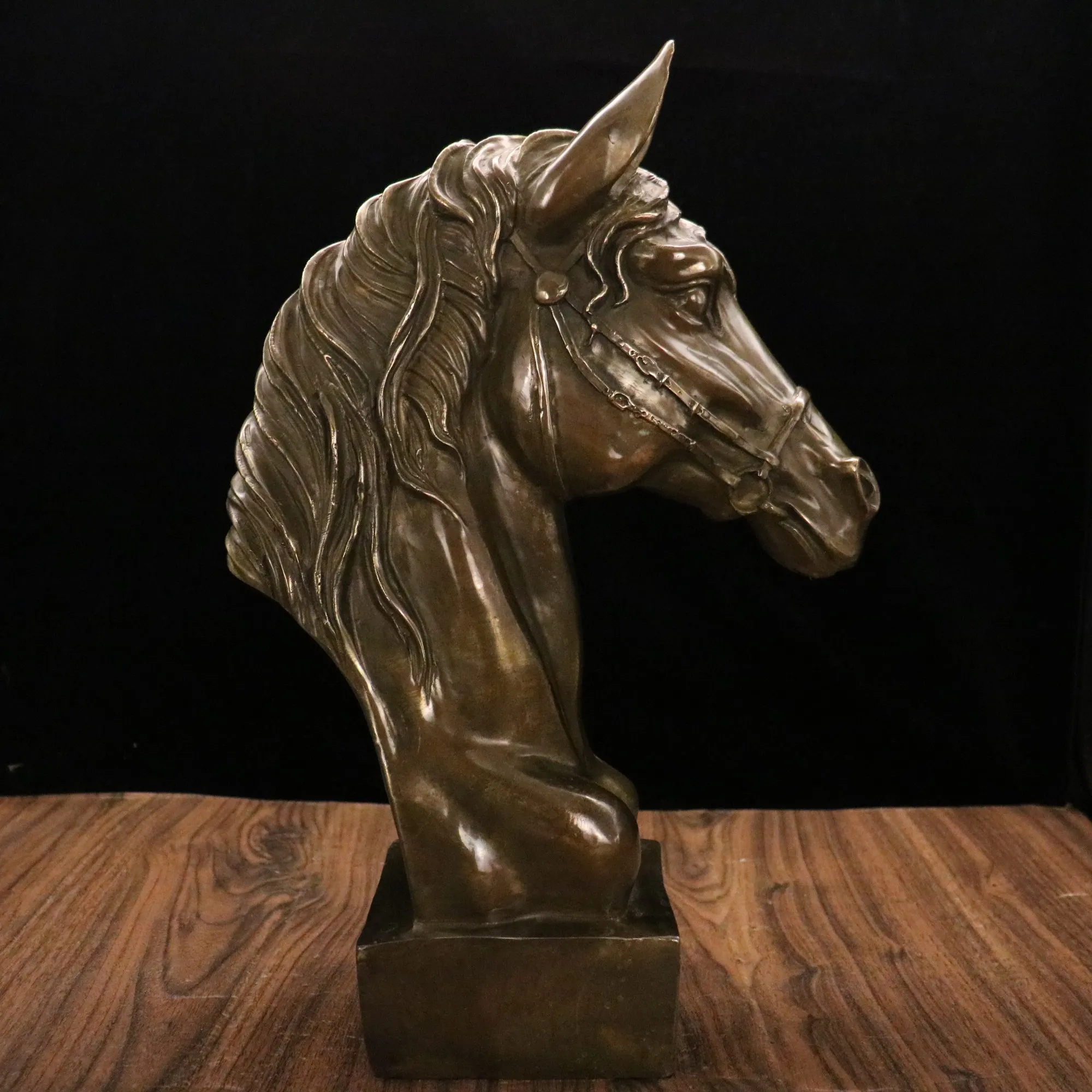 17"Tibetan Temple Collection Old Brass Patina zodiac Horse Horse Head Gather fortune ornament Town house Exorcism
17"Tibetan Temple Collection Old Brass Patina zodiac Horse Horse Head Gather fortune ornament Town house Exorcism